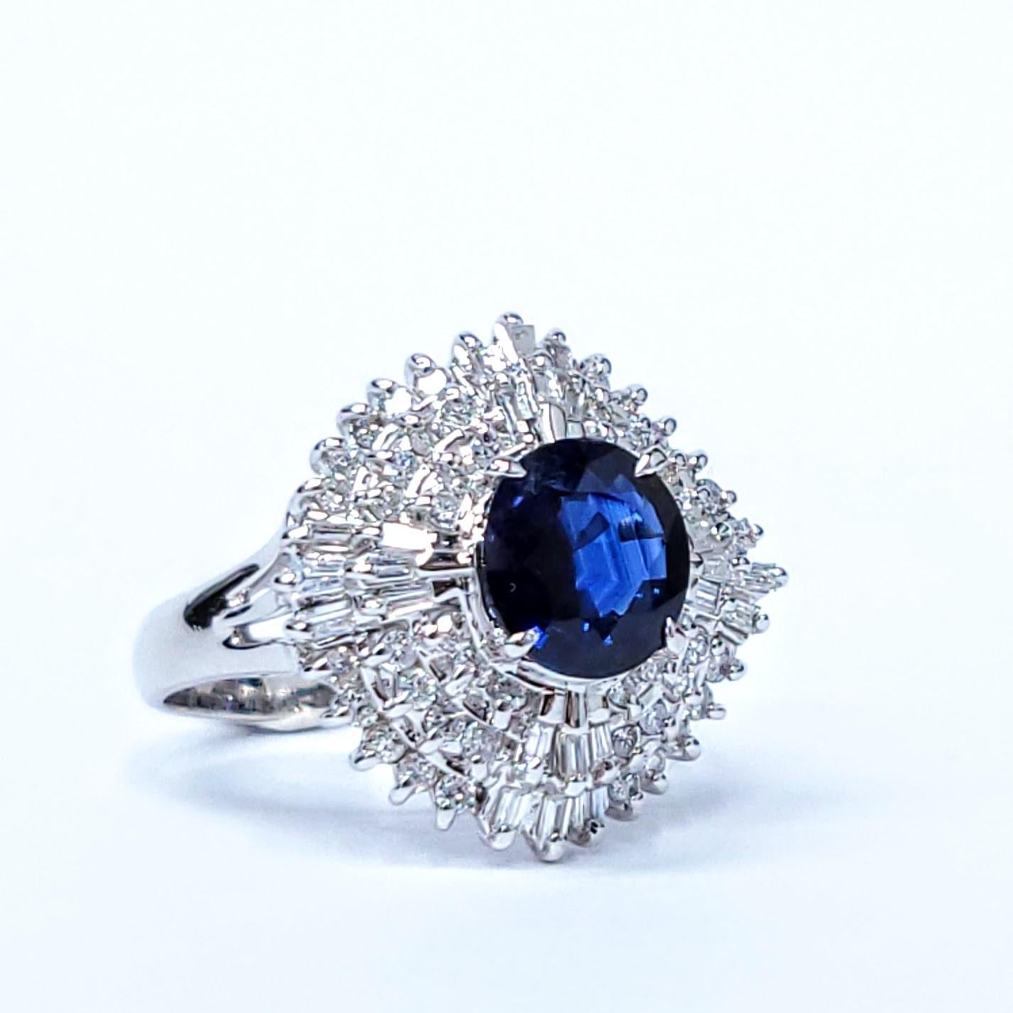 Anillo de Zafiro y Diamante en Platino de 1,81 Quilates Certificado IGI en Nuevo estado para la venta en KOWLOON, HK
