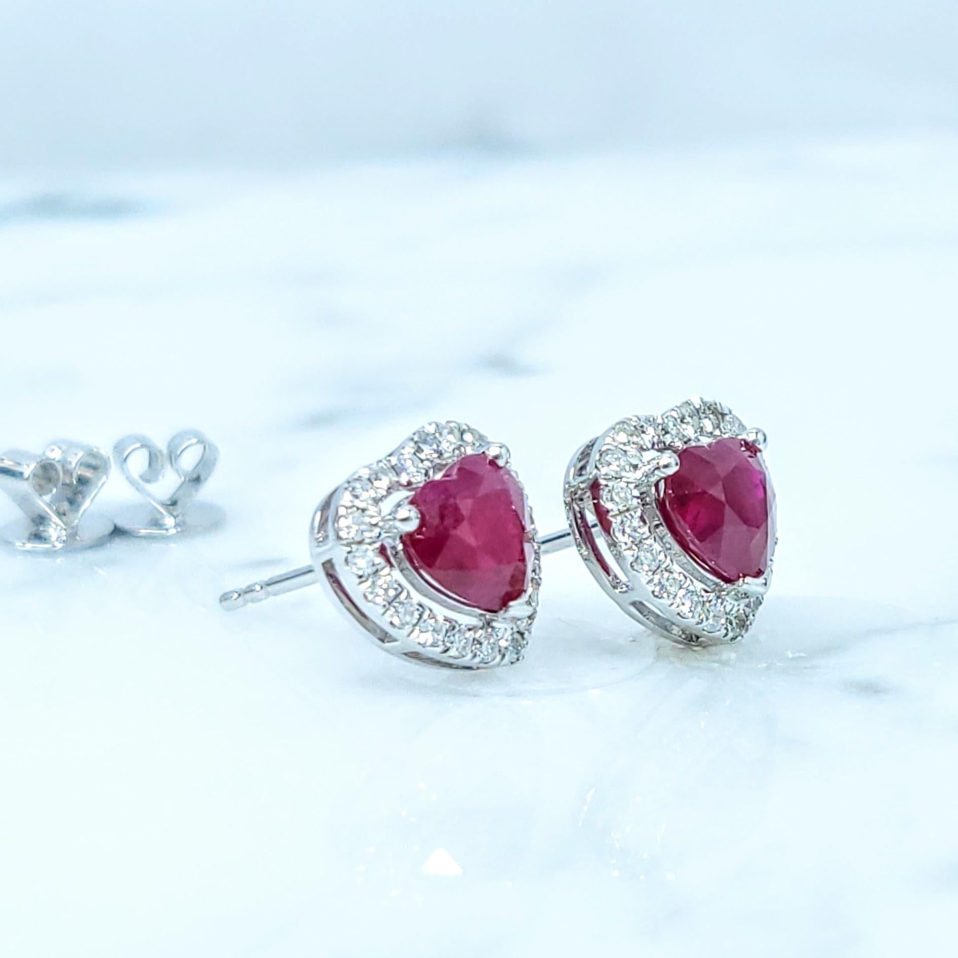 Boucles d'oreilles en or blanc 18 carats certifiées IGI avec rubis de Birmanie et diamants de 1,82 carat en vente 5