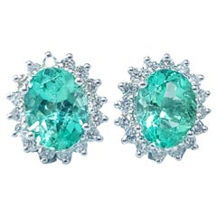 Pendientes de oro blanco de 18 quilates con esmeralda colombiana y diamantes certificados IGI de 1,83 quilates