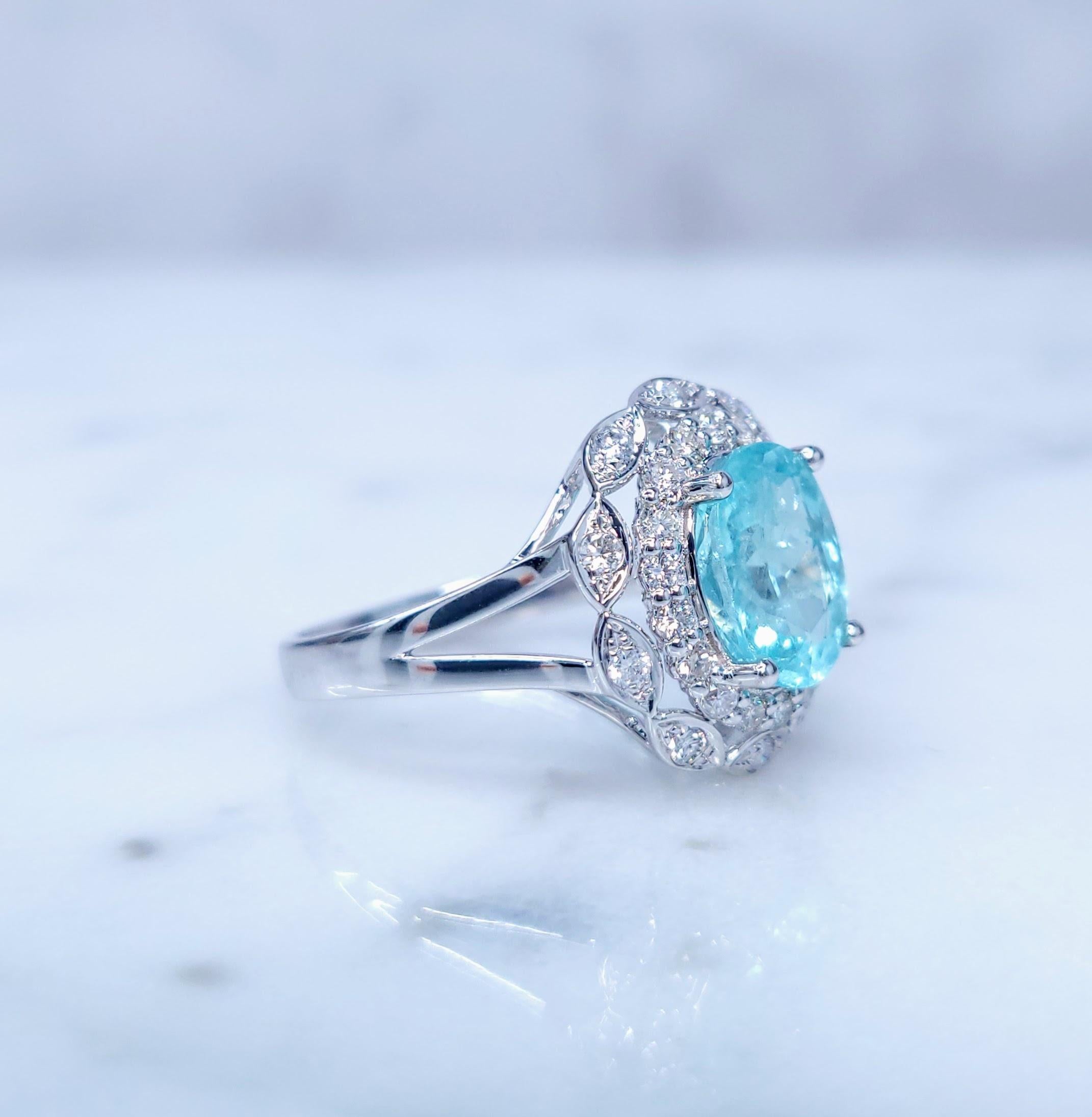 Modern IGI Certified 1.85 Carat Paraiba & Diamond Ring in 18K White Gold For Sale