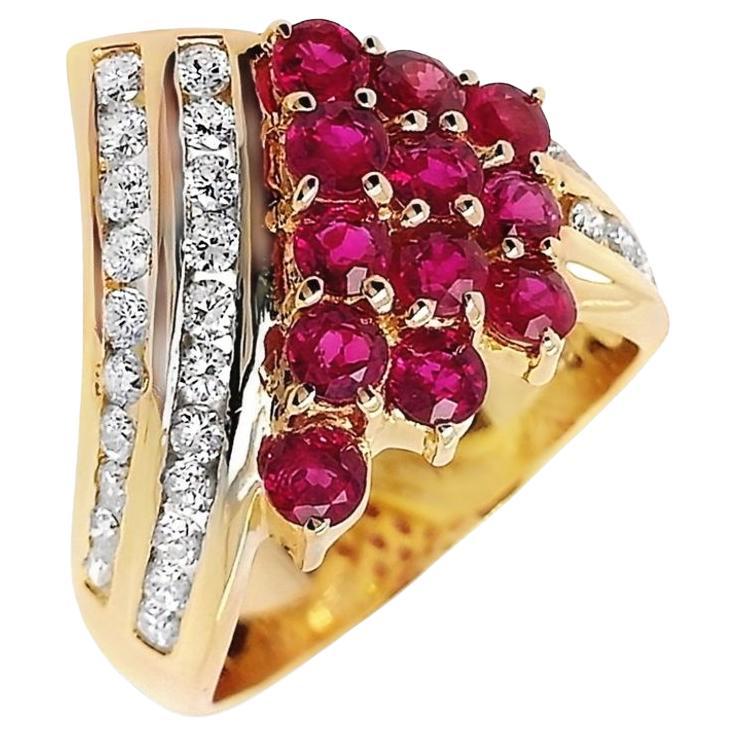 IGI Certified 1.85ct Natural Rubies 0.65ct Natural Diamonds 18K Yellow Gold Ring In New Condition In Hong Kong, HK