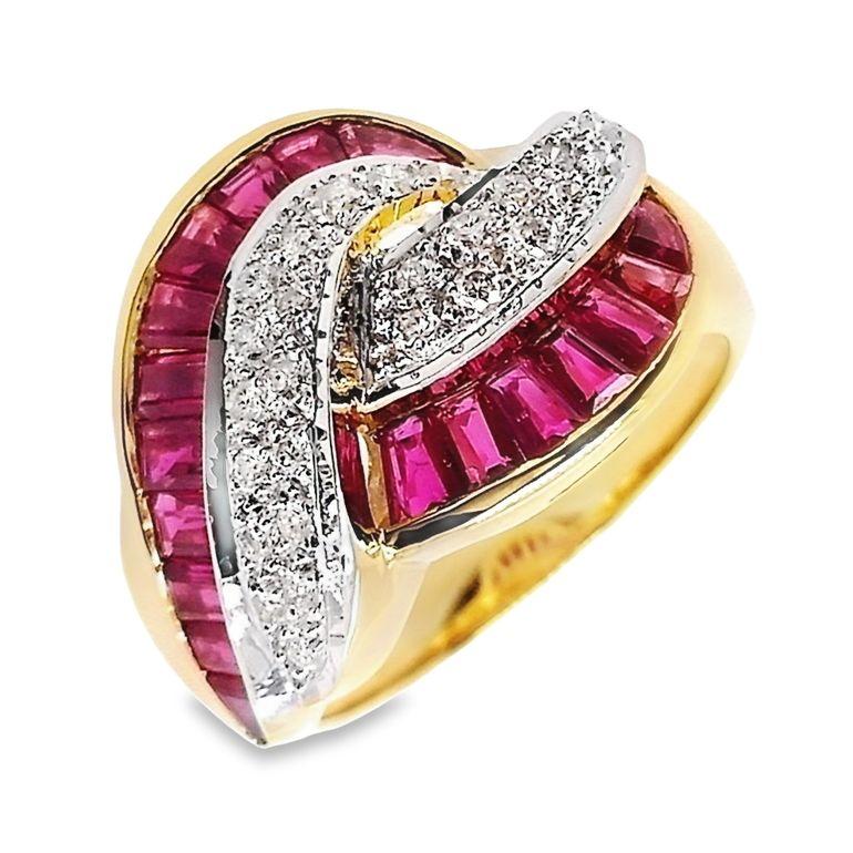 IGI Certified 1.86ct Natural Rubies 0.27ct Natural Diamonds 18K Gold Ring In New Condition For Sale In Hong Kong, HK