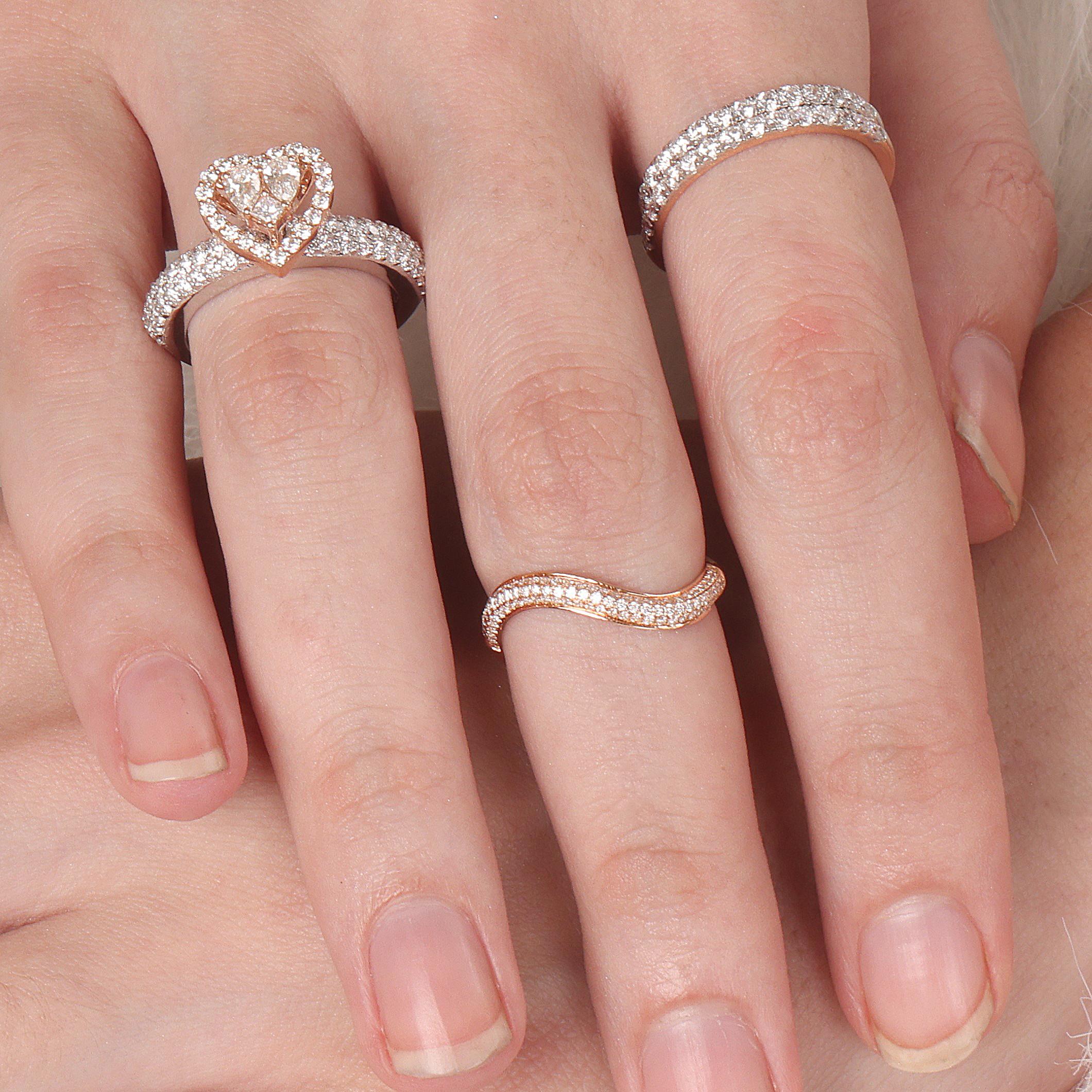 IGI-zertifizierter Eternity-Ring aus 18 Karat Weißgold mit 0,9 Karat natürlichem Diamant F-VVS (Brillantschliff) im Angebot
