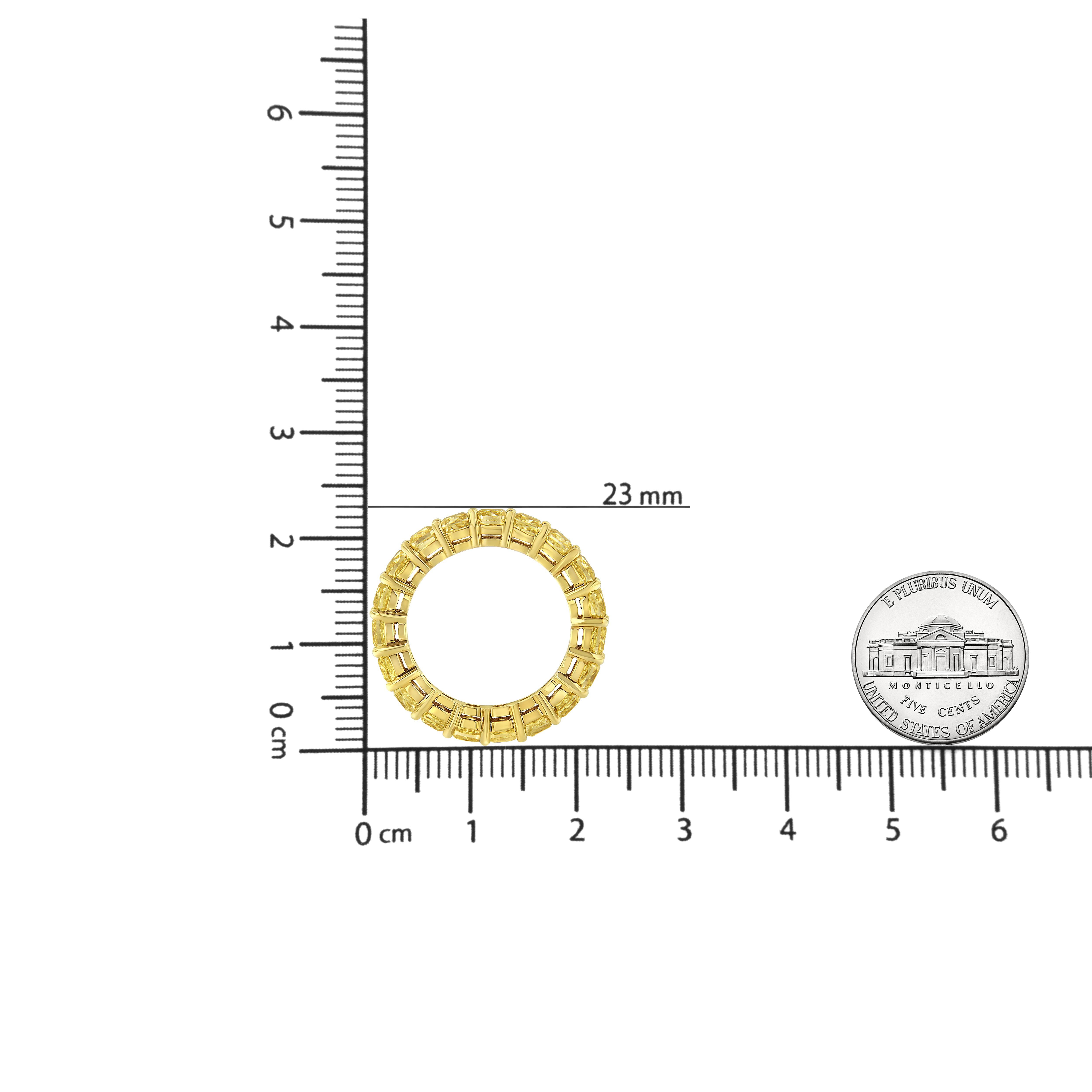 Anneau d'éternité en or jaune 18 carats certifié IGI avec diamants taille coussin jaune de 5,0 carats Pour femmes en vente