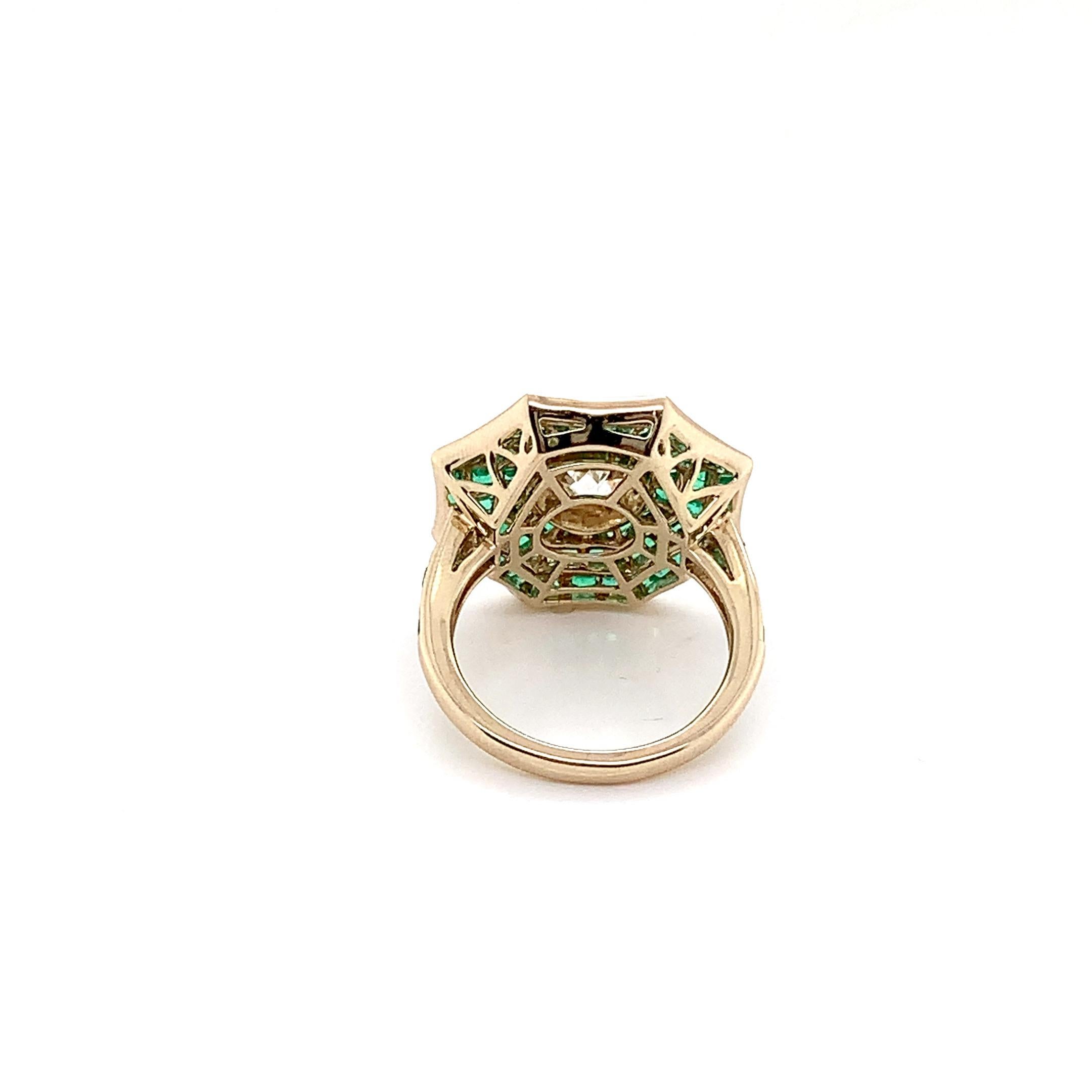 Cette bague en diamant est une création radieuse de REWA Jewelry qui marie harmonieusement l'allure des thèmes Art déco et l'élégance contemporaine. Elle témoigne d'un savoir-faire méticuleux et d'un design intemporel.

Inspirée de l'esthétique Art