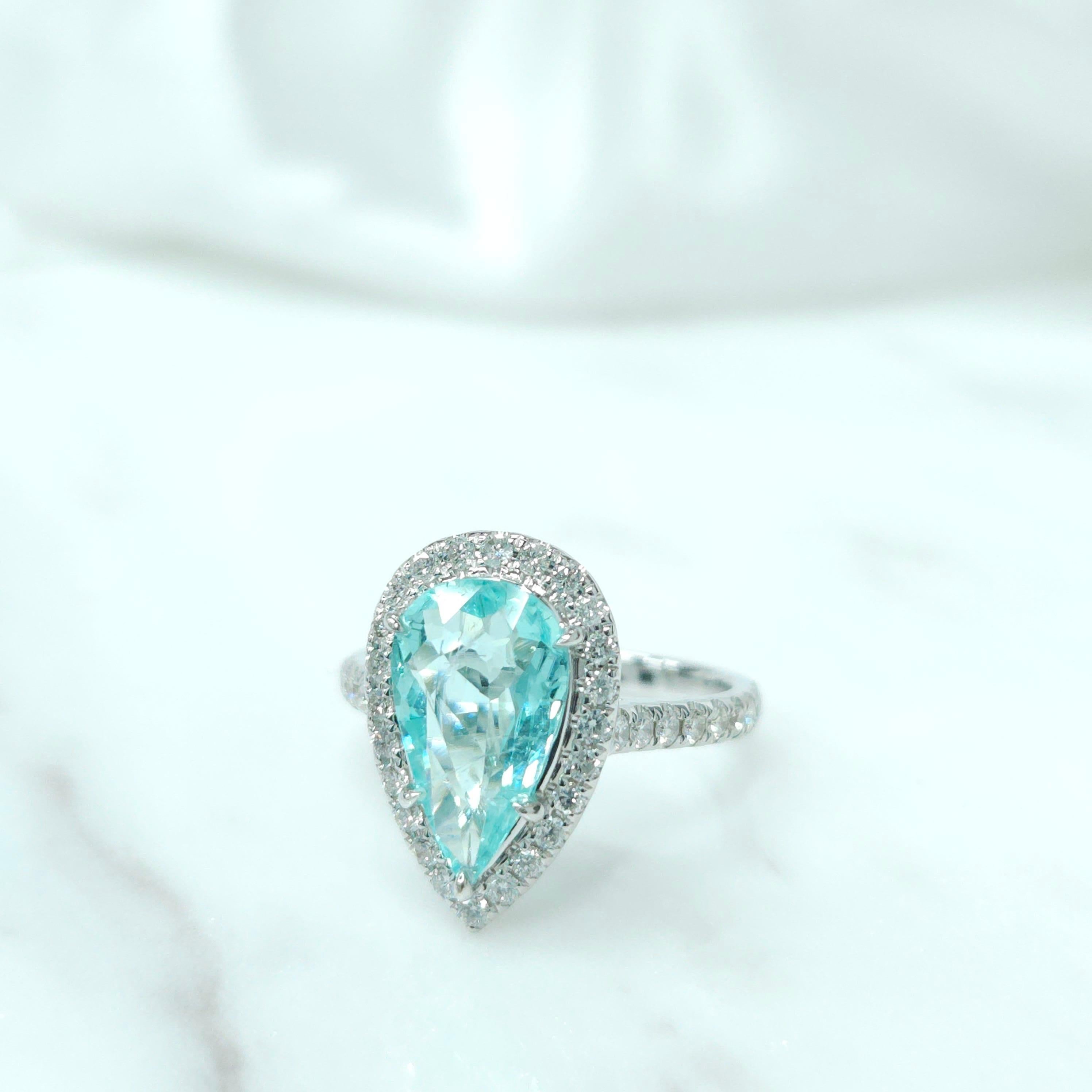 IGI Certified 1.95 Carat Paraiba & Diamond Ring in 18K White Gold For Sale 2