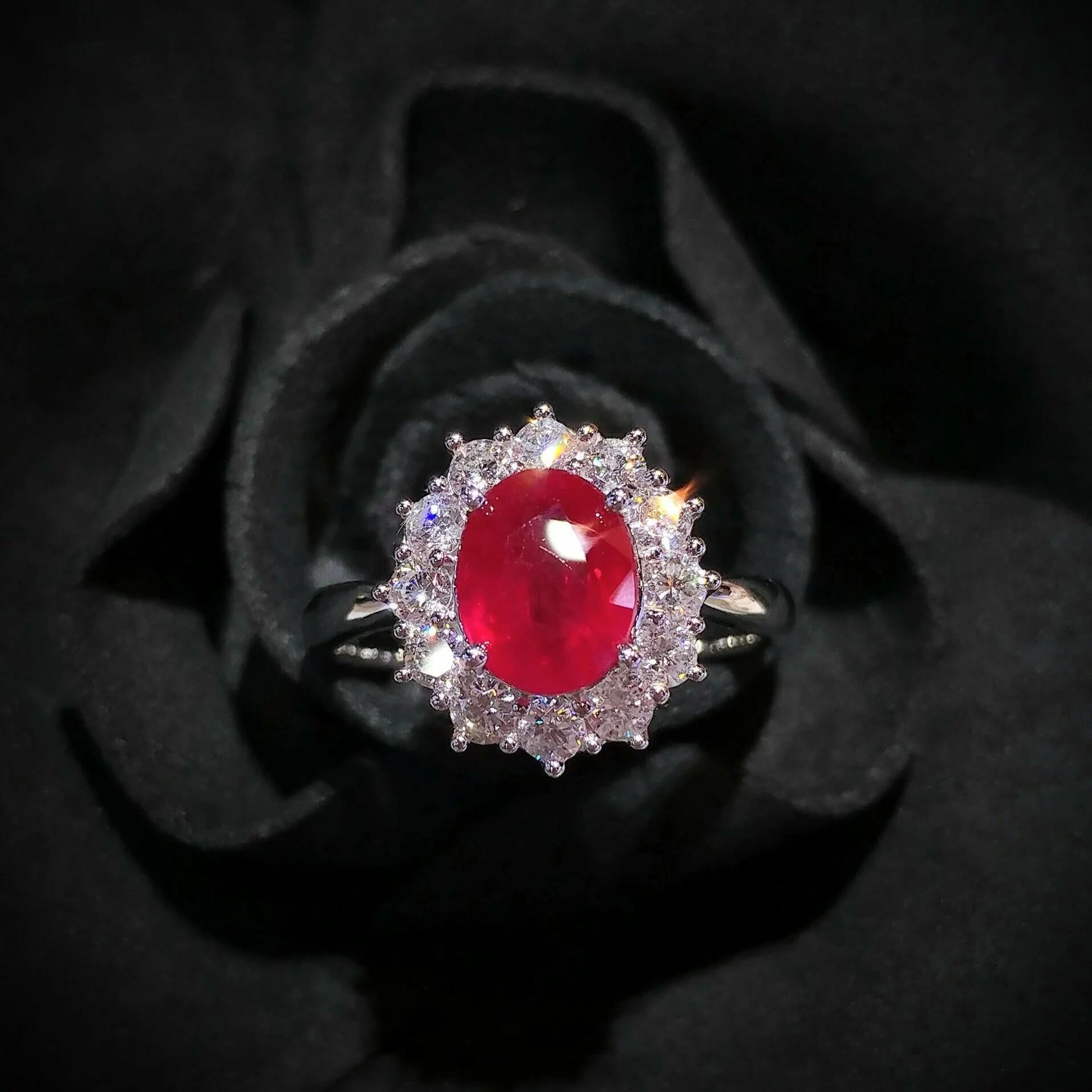 IGI Certified 2.00 Carat Burma Ruby & Diamond Ring in 18K White Gold For Sale 3