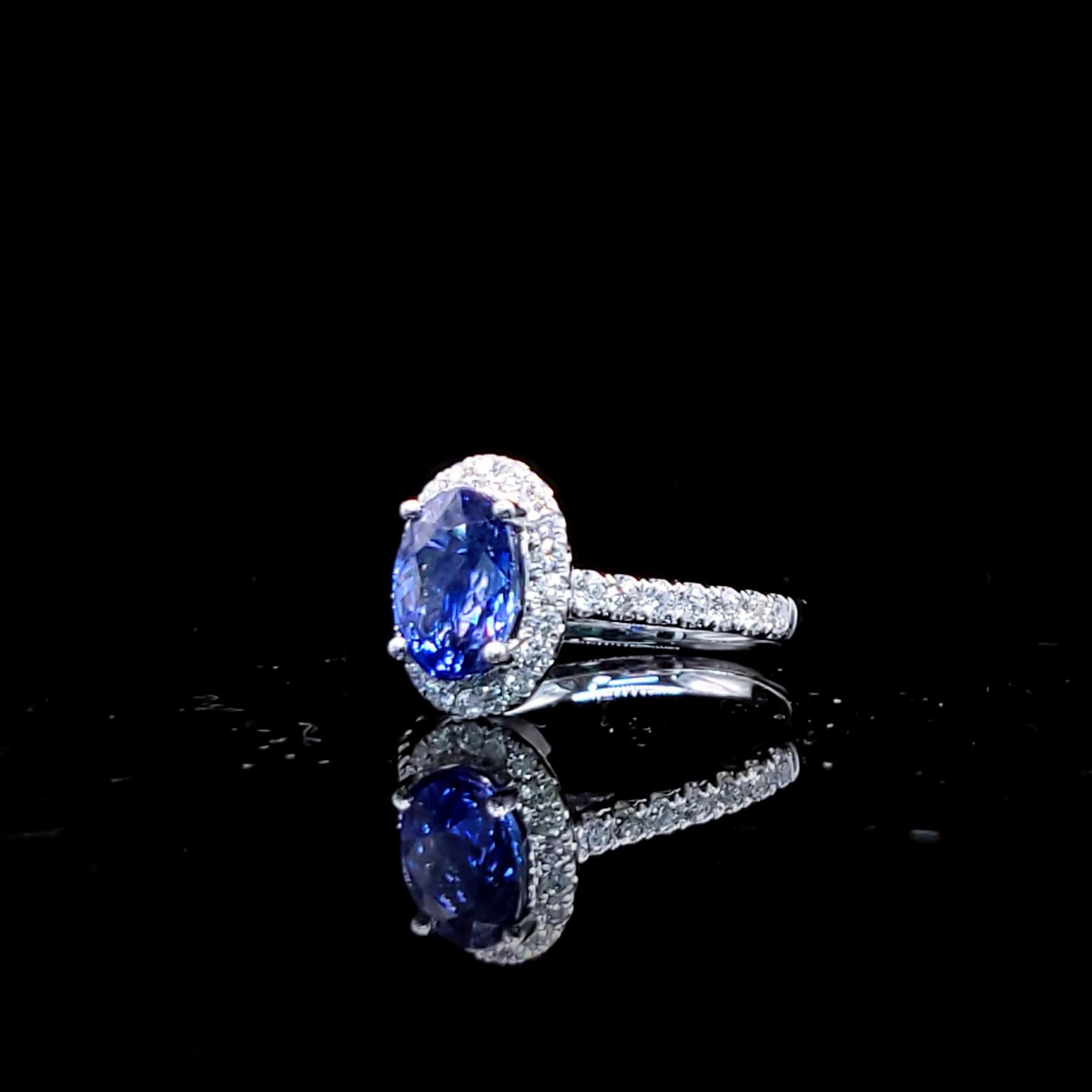 Anello con zaffiro e diamante da 2,00 carati certificato IGI in oro bianco 18 carati in vendita 8