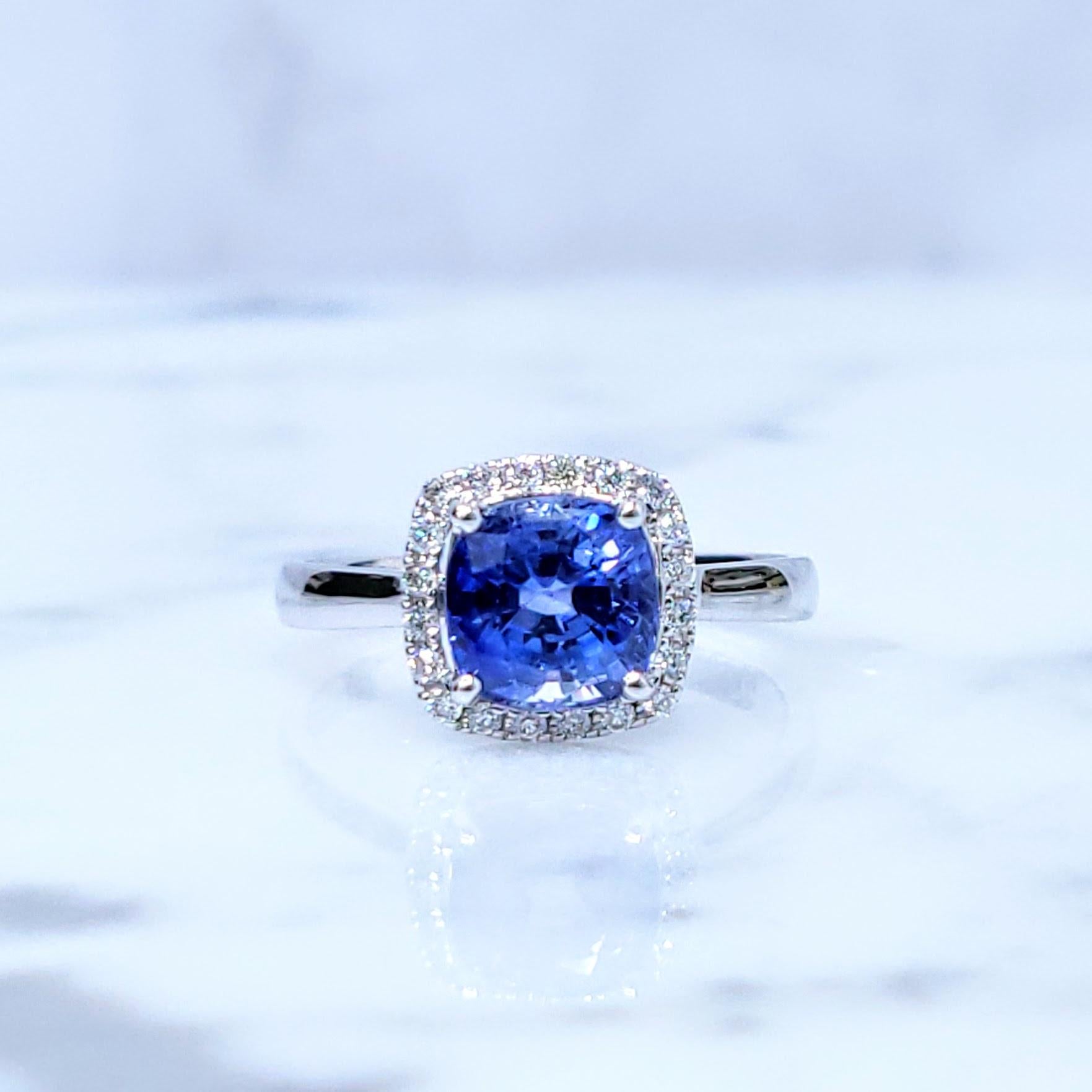 Anillo de zafiro y diamante de oro blanco de 18 quilates con certificado IGI de 2,02 quilates en venta 5