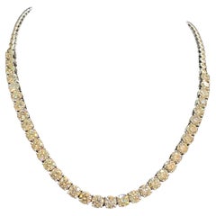 IGI Certified 20.38 Cts Round Brilliant Cut Diamonds Tennis Necklace in 14K Gold