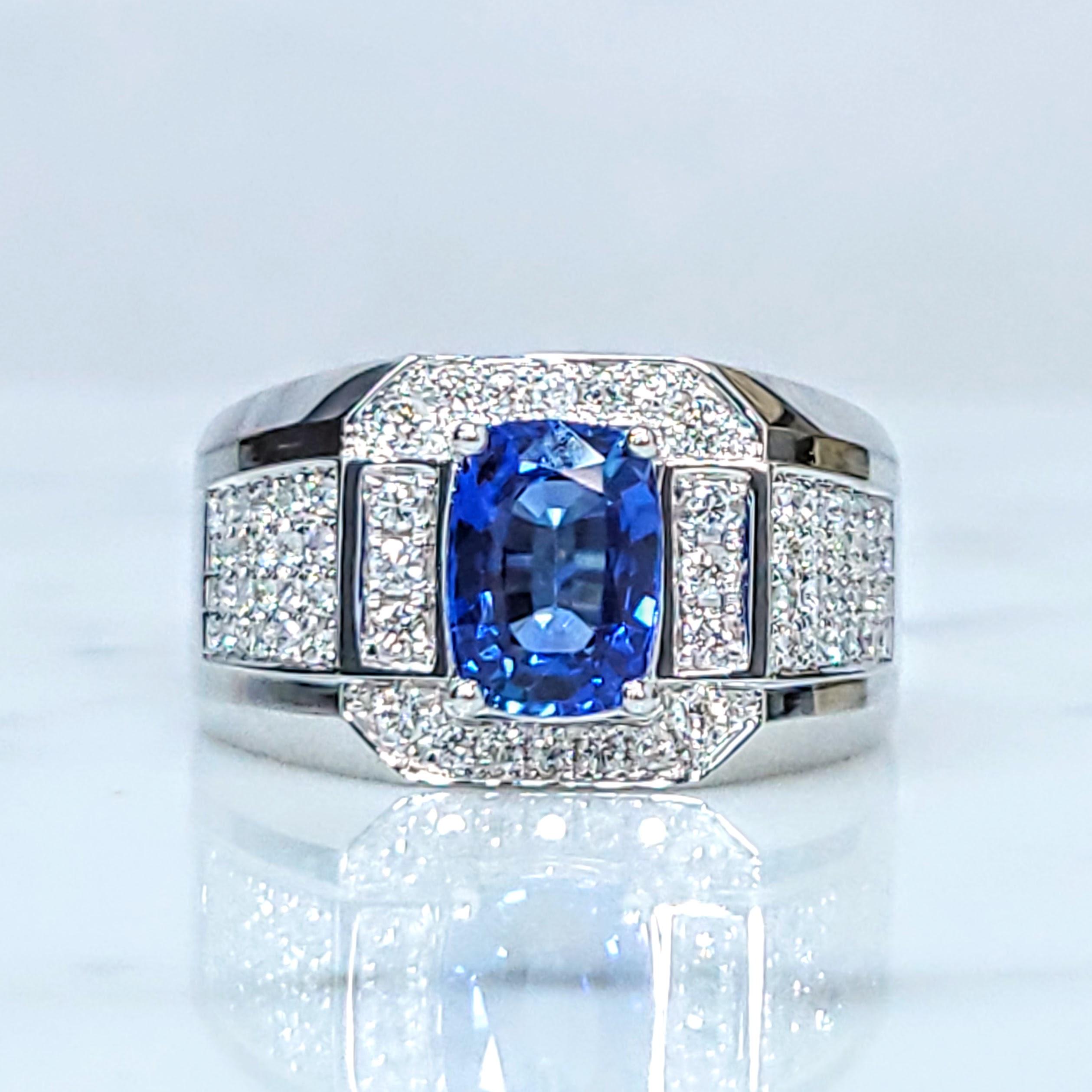 IGI Certified 2.06 Carat Blue Sapphire & Diamond Men Ring in 18K WhiteGold For Sale 5