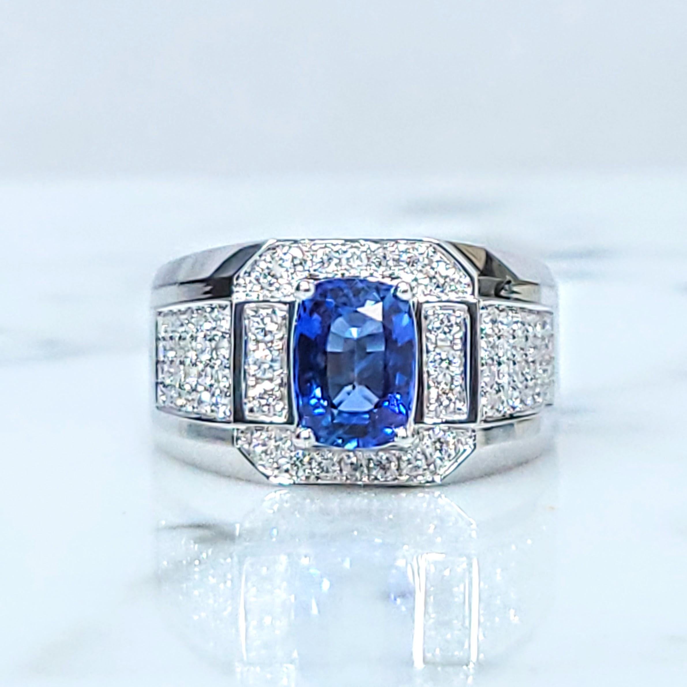 IGI-zertifizierter 2,06 Karat blauer Saphir & Diamant Herrenring aus 18 Karat Weißgold im Angebot 2