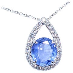 Colgante de zafiro y diamante de oro blanco de 18 quilates con certificado IGI de 2,07 quilates