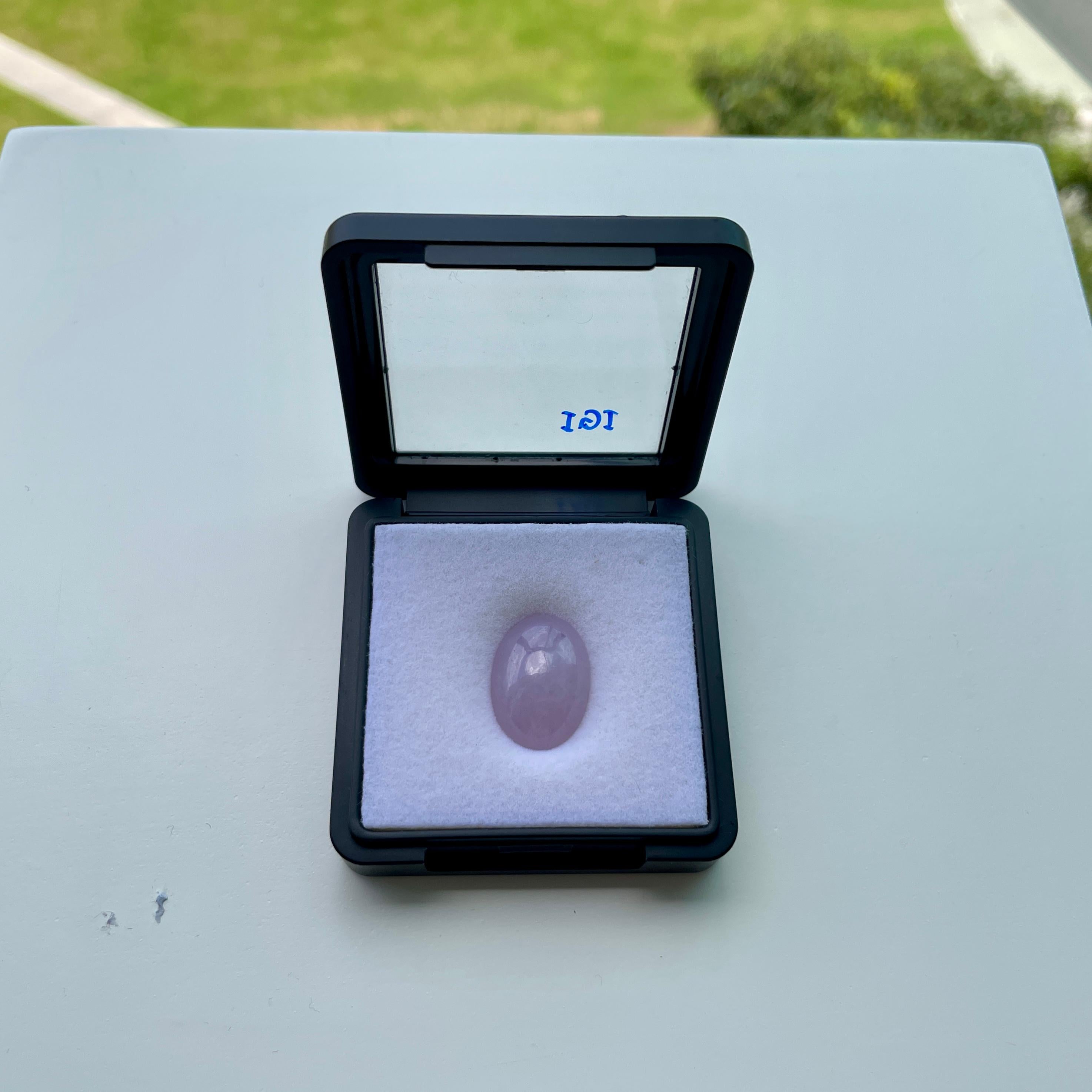 Jade Lavande de Birmanie certifié IGI 20.76Ct Huge Type A (20.35x14.2x9.02mm) en vente 6