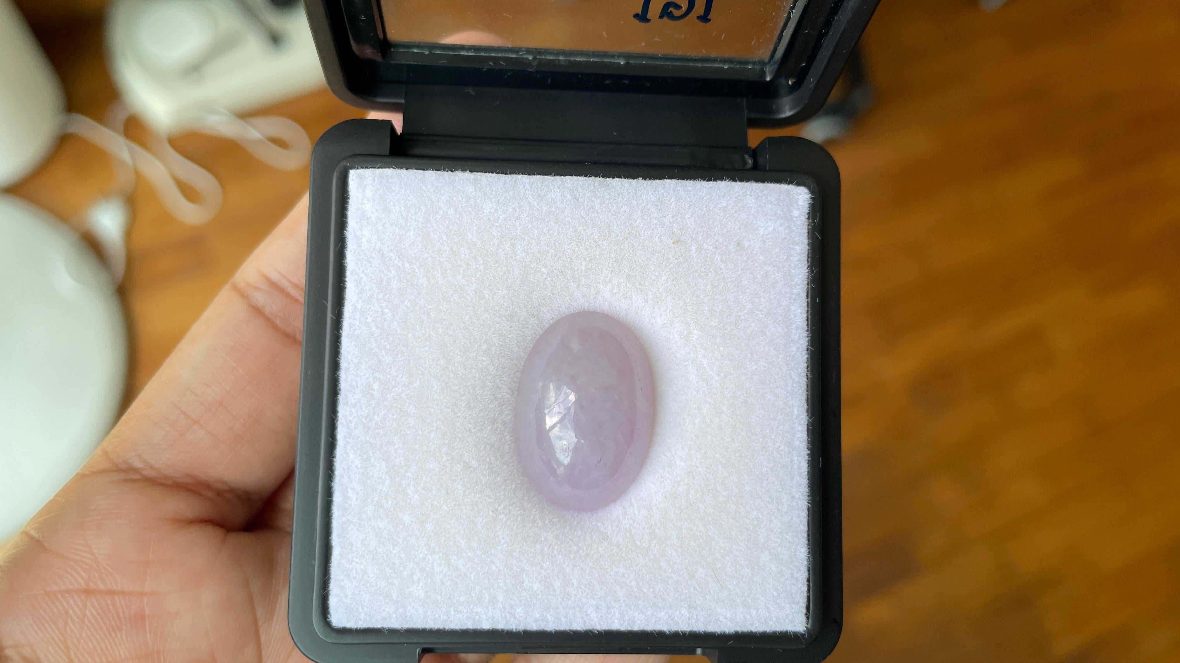 Jade Lavande de Birmanie certifié IGI 20.76Ct Huge Type A (20.35x14.2x9.02mm) en vente 1