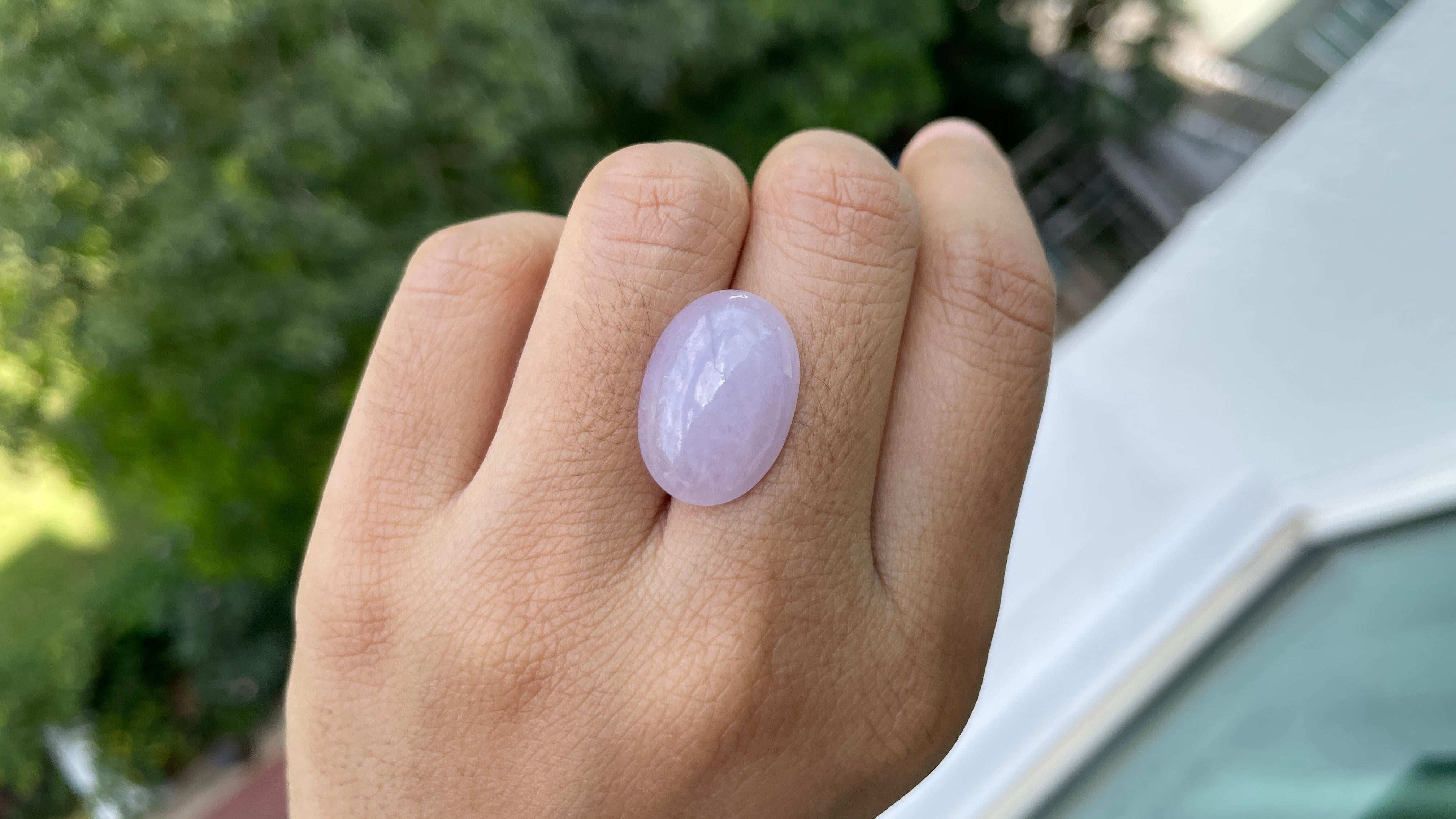 Jade Lavande de Birmanie certifié IGI 20.76Ct Huge Type A (20.35x14.2x9.02mm) en vente 2