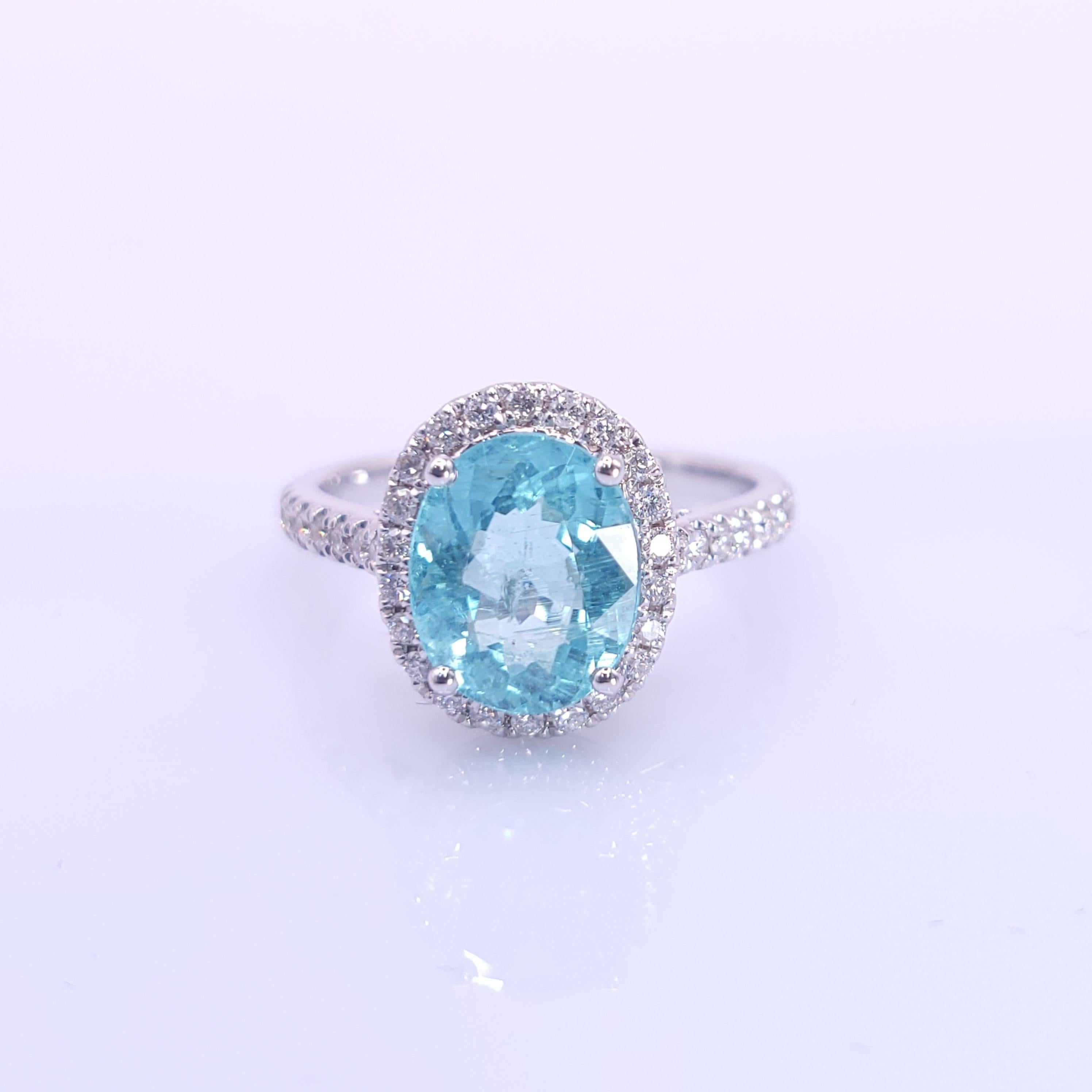 IGI Certified 2.08 Carat Paraiba & Diamond Ring in 18K White Gold For Sale 5