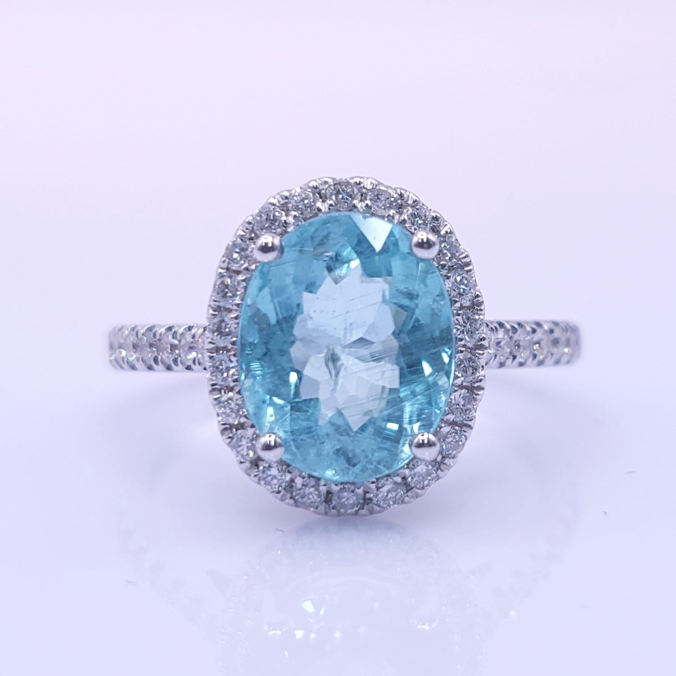 IGI Certified 2.08 Carat Paraiba & Diamond Ring in 18K White Gold For Sale 7