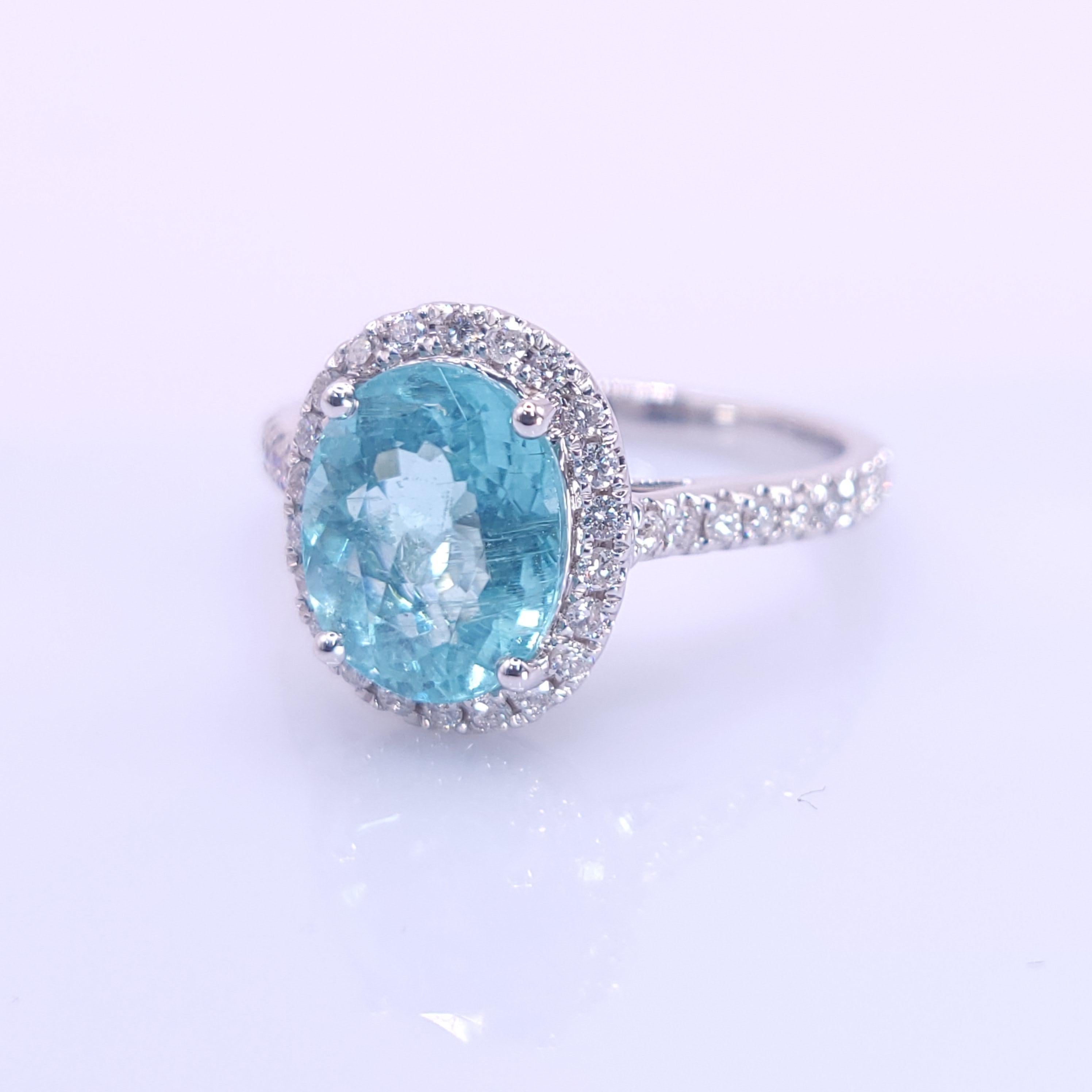 Women's IGI Certified 2.08 Carat Paraiba & Diamond Ring in 18K White Gold For Sale