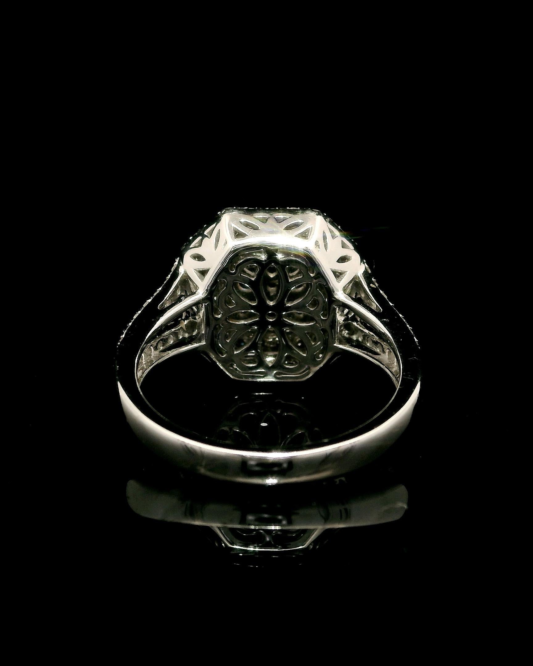 Anello con diamante giallo Fancy da 2,13 carati con certificato IGI in vendita 11