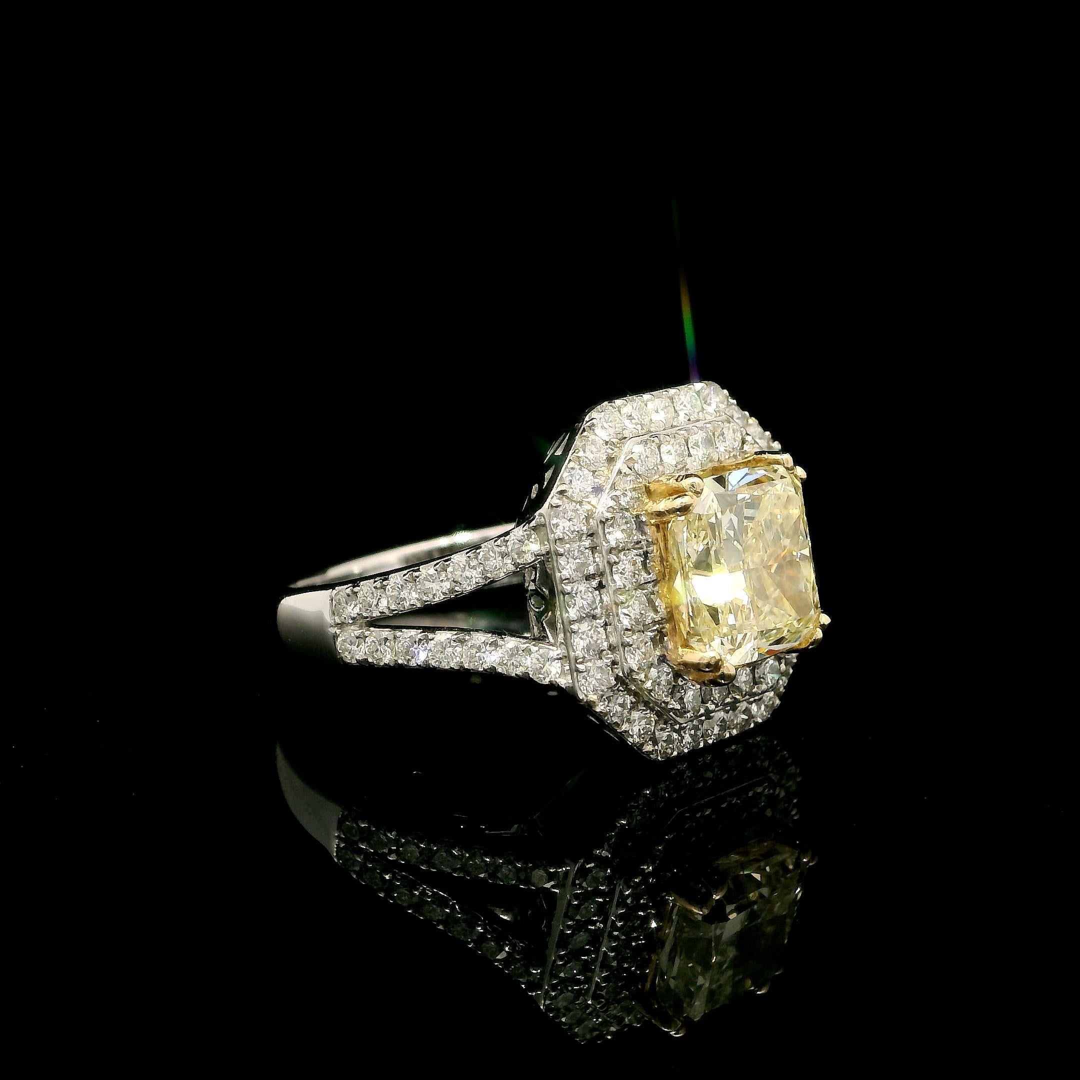 da uomo o donna Anello con diamante giallo Fancy da 2,13 carati con certificato IGI in vendita