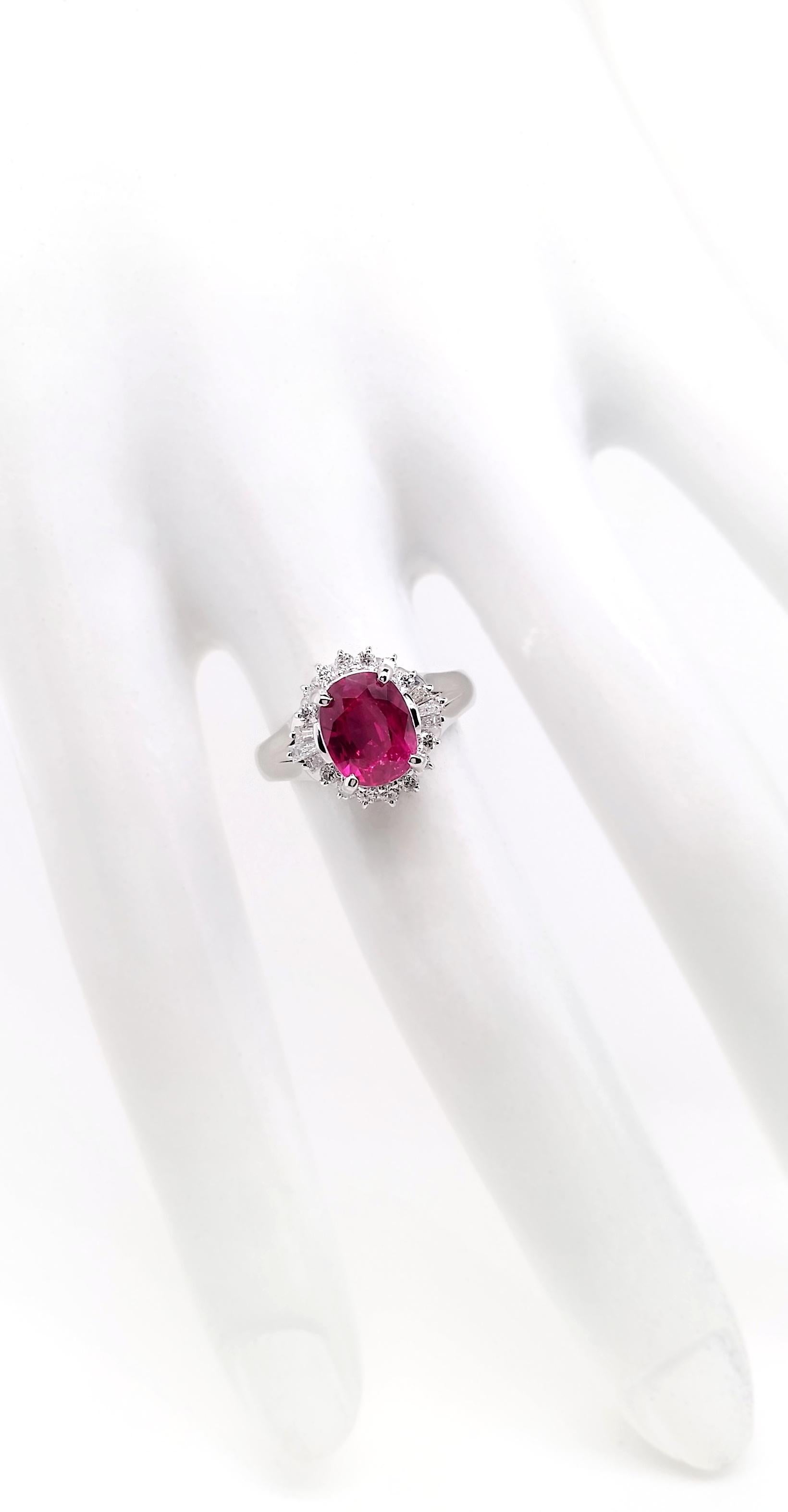 Oval Cut IGI Certified 2.13ct Untreated Mozambique Ruby 0.34ct Diamonds Platinum Ring