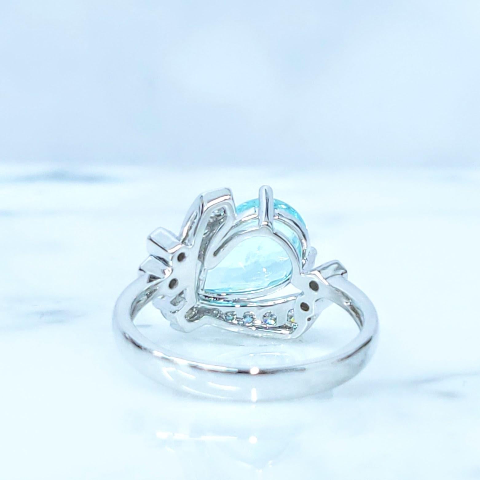 Anello con Paraiba e Diamante da 2,17 carati certificato IGI in oro bianco 18K in vendita 2