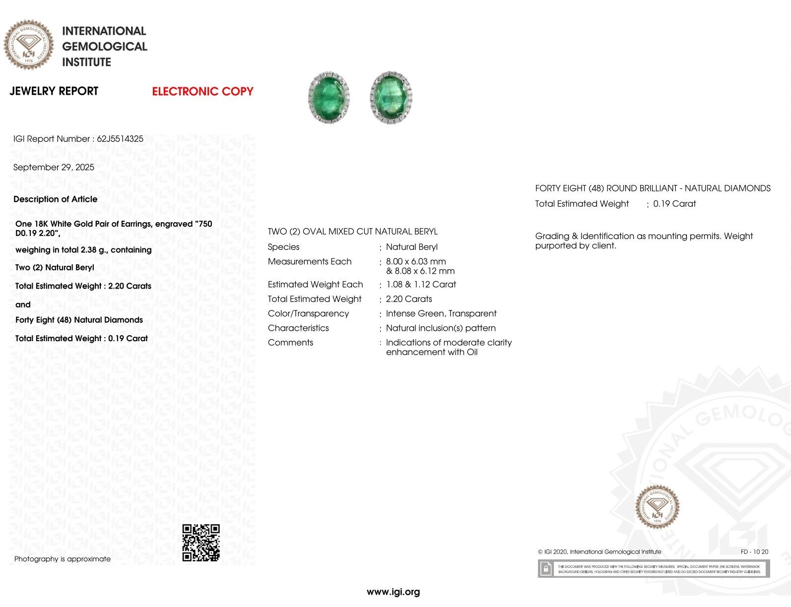 Moderne IGI Certified 2.20 Carat Emerald and Diamond Earrings in 18K White Gold en vente