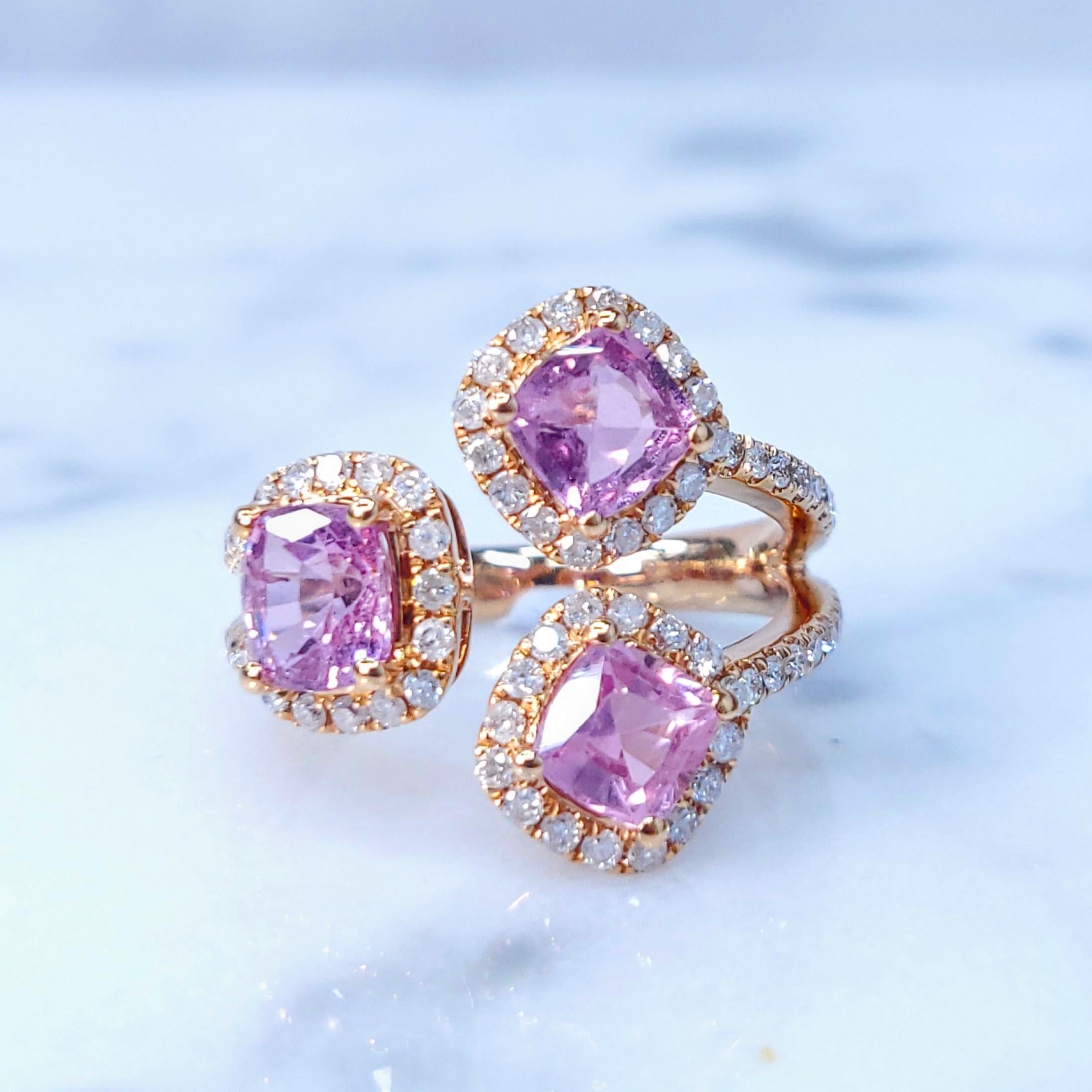 Women's IGI Certified 2.21 Carat Pink Sapphire & Diamond Ring in 18K Rose Gold For Sale
