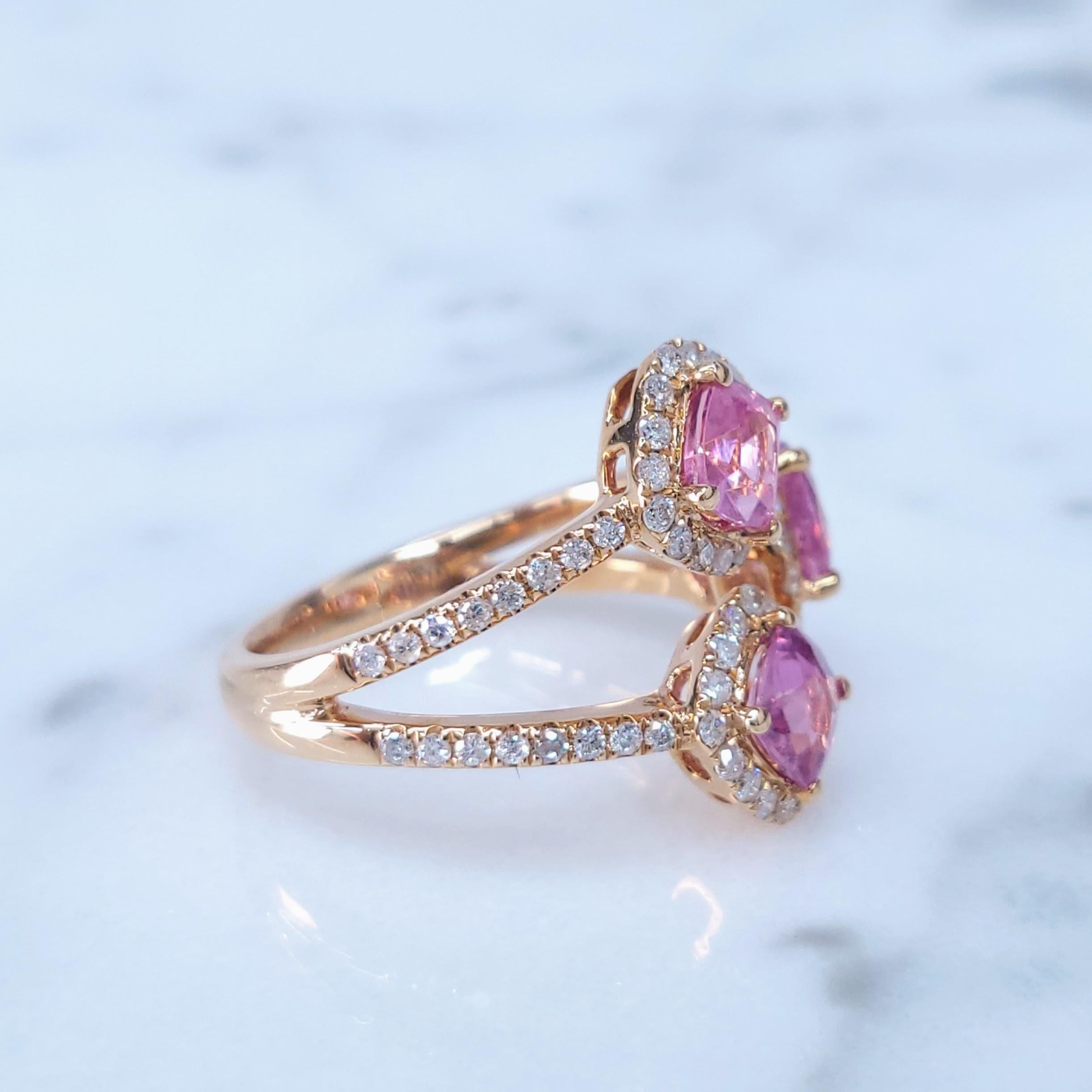 IGI Certified 2.21 Carat Pink Sapphire & Diamond Ring in 18K Rose Gold For Sale 3