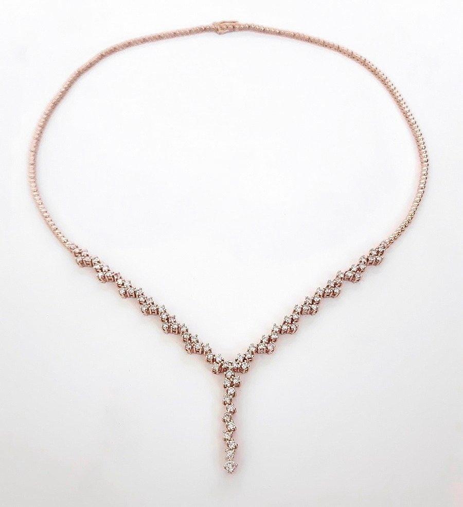 IGI Certified 2.22 Natural Pink Diamond Necklace 14K Rose Gold In New Condition For Sale In Ramat Gan, IL