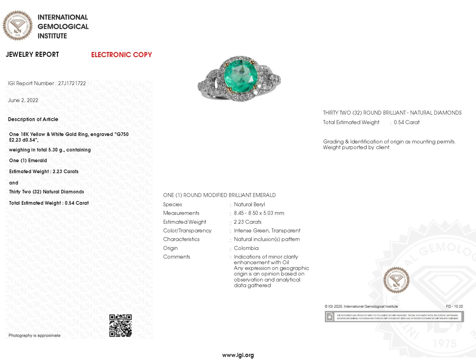 IGI certified 2.23 Carat Colombian Emerald & 0.54 Carat Diamond Ring For Sale 5