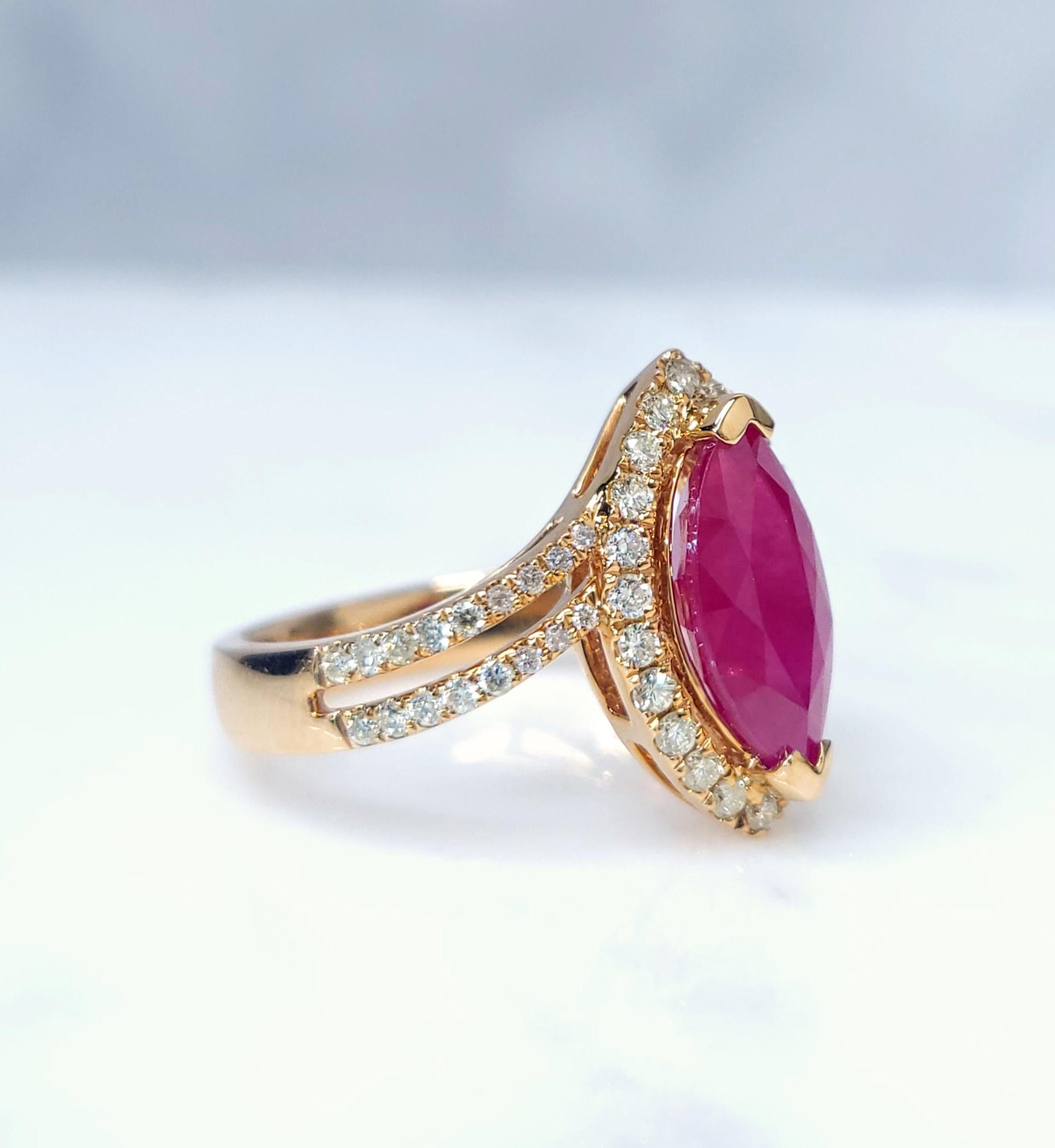 IGI-zertifizierter Ring aus 18 Karat Roségold mit 2,24 Karat Burma-Rubin und Diamant im Angebot 2