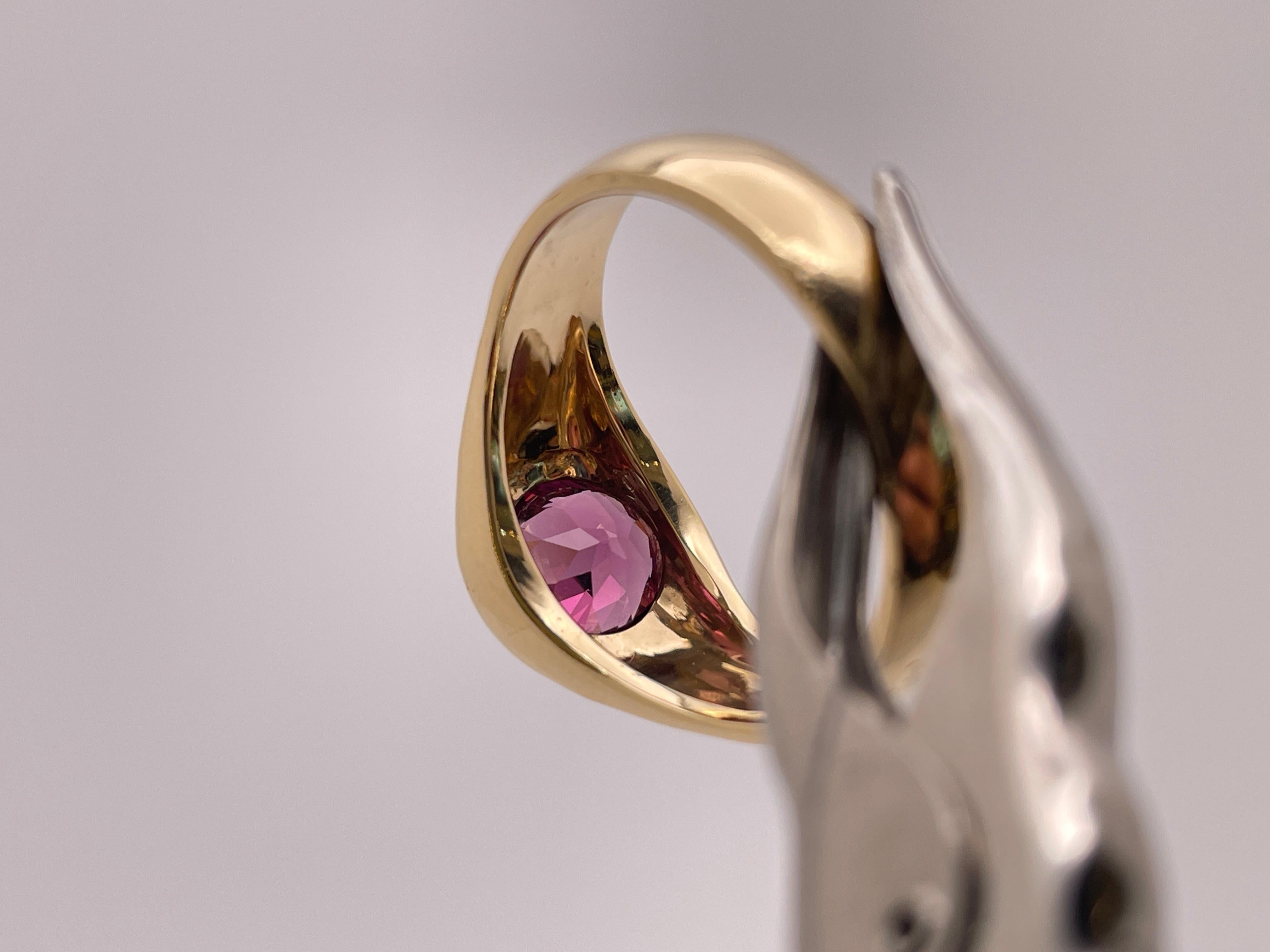 Bague en or jaune 14K certifiée IGI 2.25 CT Deep Pink Natural Spinel en vente 2