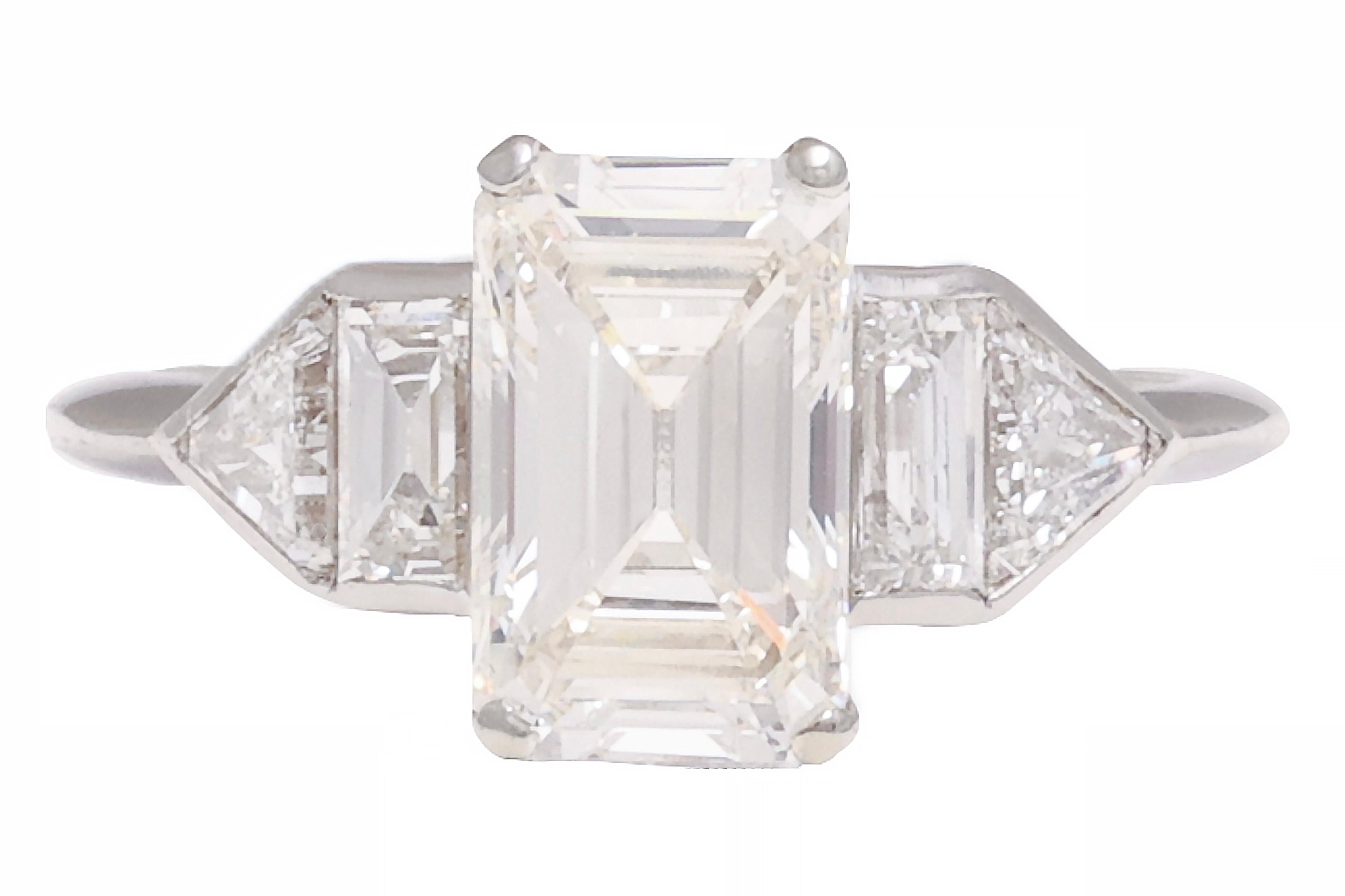IGI Certified 2.25 Ct Emerald Cut Diamond Solitaire Ring, Estate Sultan Oman