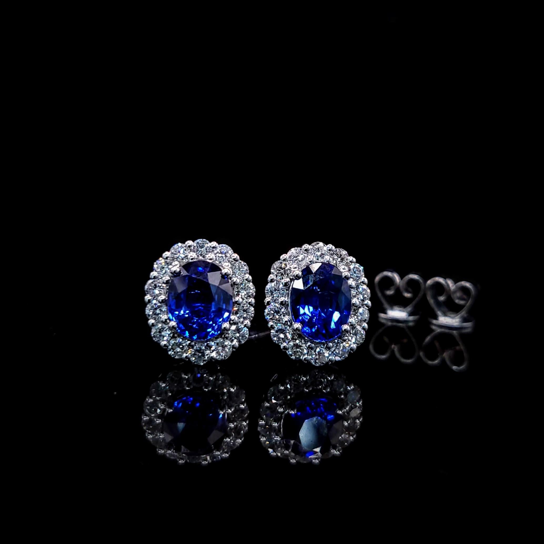 Boucles d'oreilles en or blanc 18 carats saphir et diamant certifiées IGI de 2,26 carats en vente 5