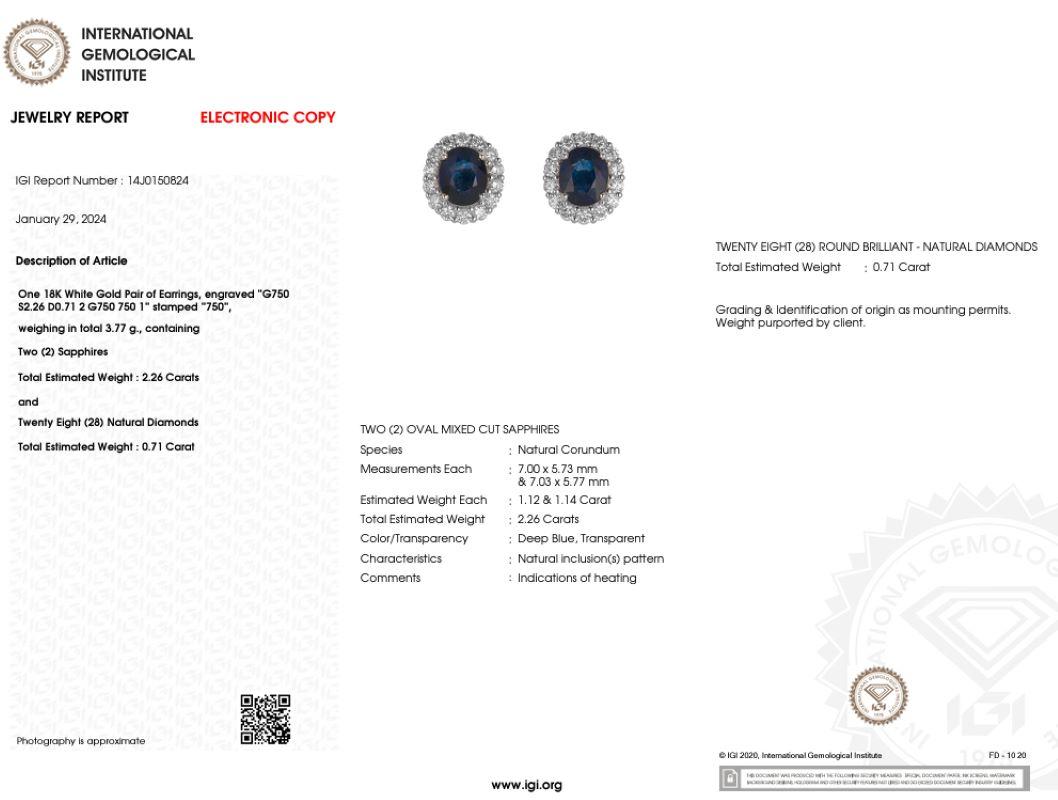 Moderne Boucles d'oreilles en or blanc 18 carats saphir et diamant certifiées IGI de 2,26 carats en vente