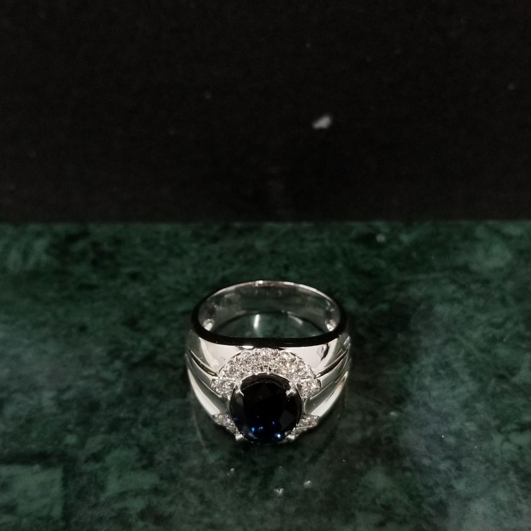 Oval Cut IGI Certified 2.27 Carat Blue Sapphire & Diamond Men Ring in 18K WhiteGold For Sale