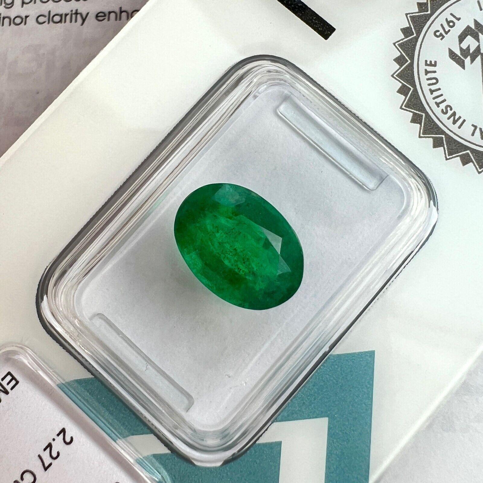 Gema Suelta Esmeralda Natural Verde Profundo Tallada Ovalada Aceite Menor Certificada IGI 2,27Ct en Nuevo estado para la venta en Birmingham, GB
