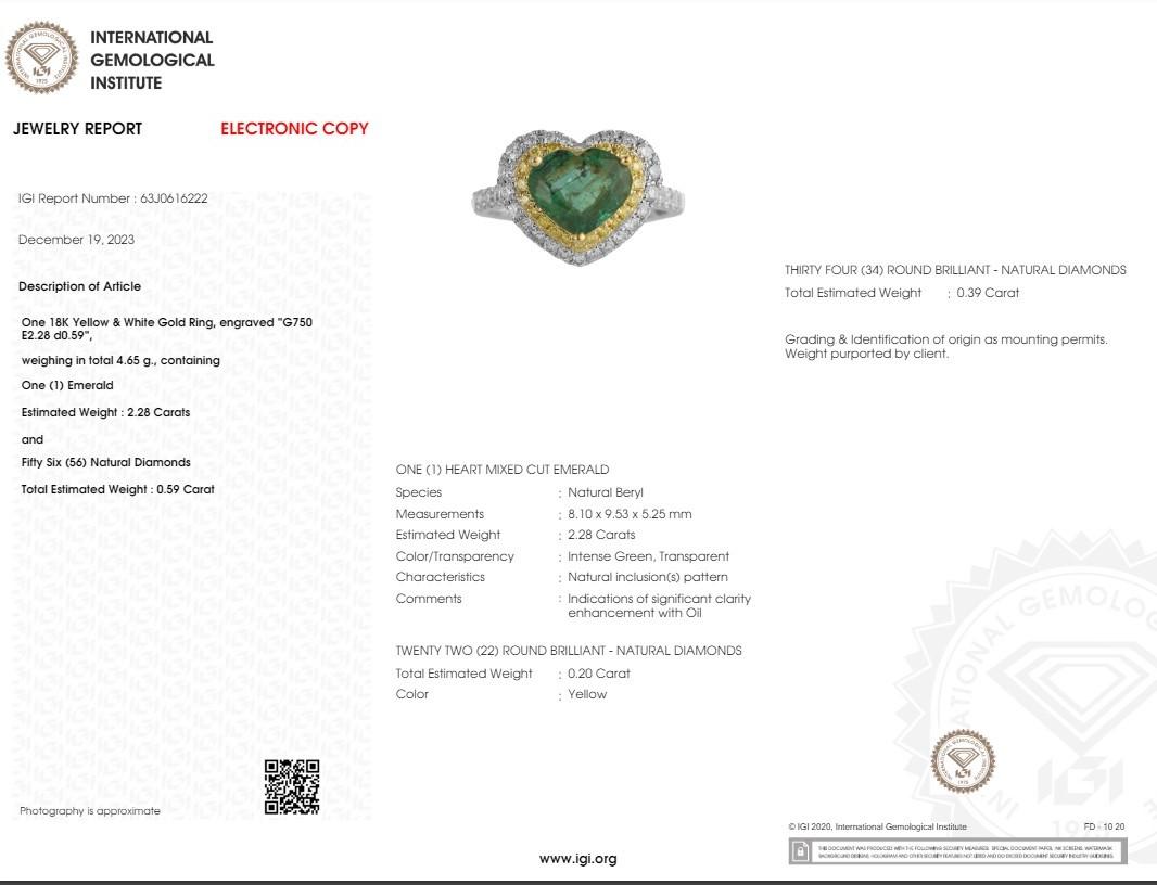 IGI certified 2.28 Carat Natural Emerald & 0.59 Carat Diamond Ring For Sale 1