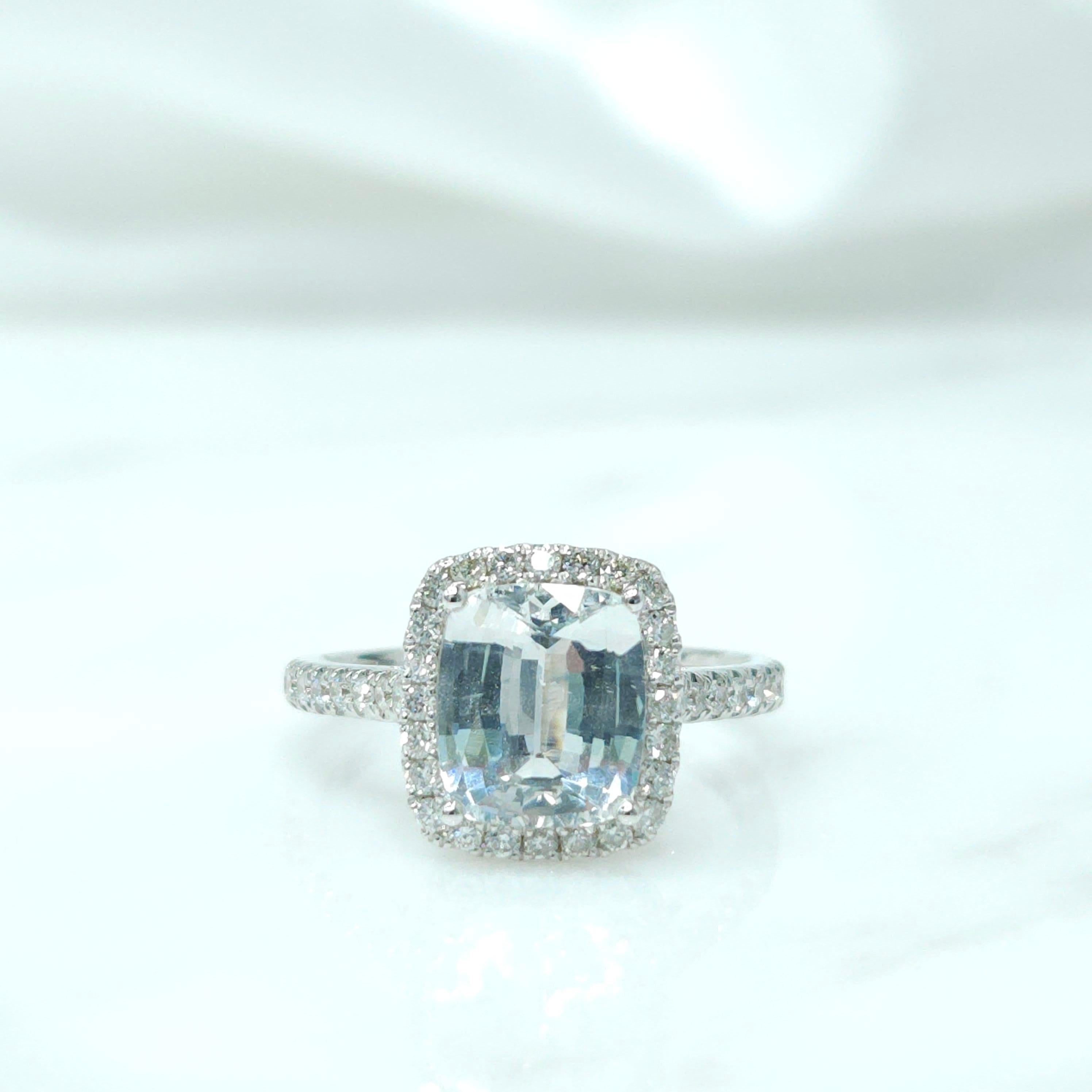 IGI Certified 2.35 Carat Unheated Sapphire & Diamond Ring in 18K WhiteGold For Sale 6
