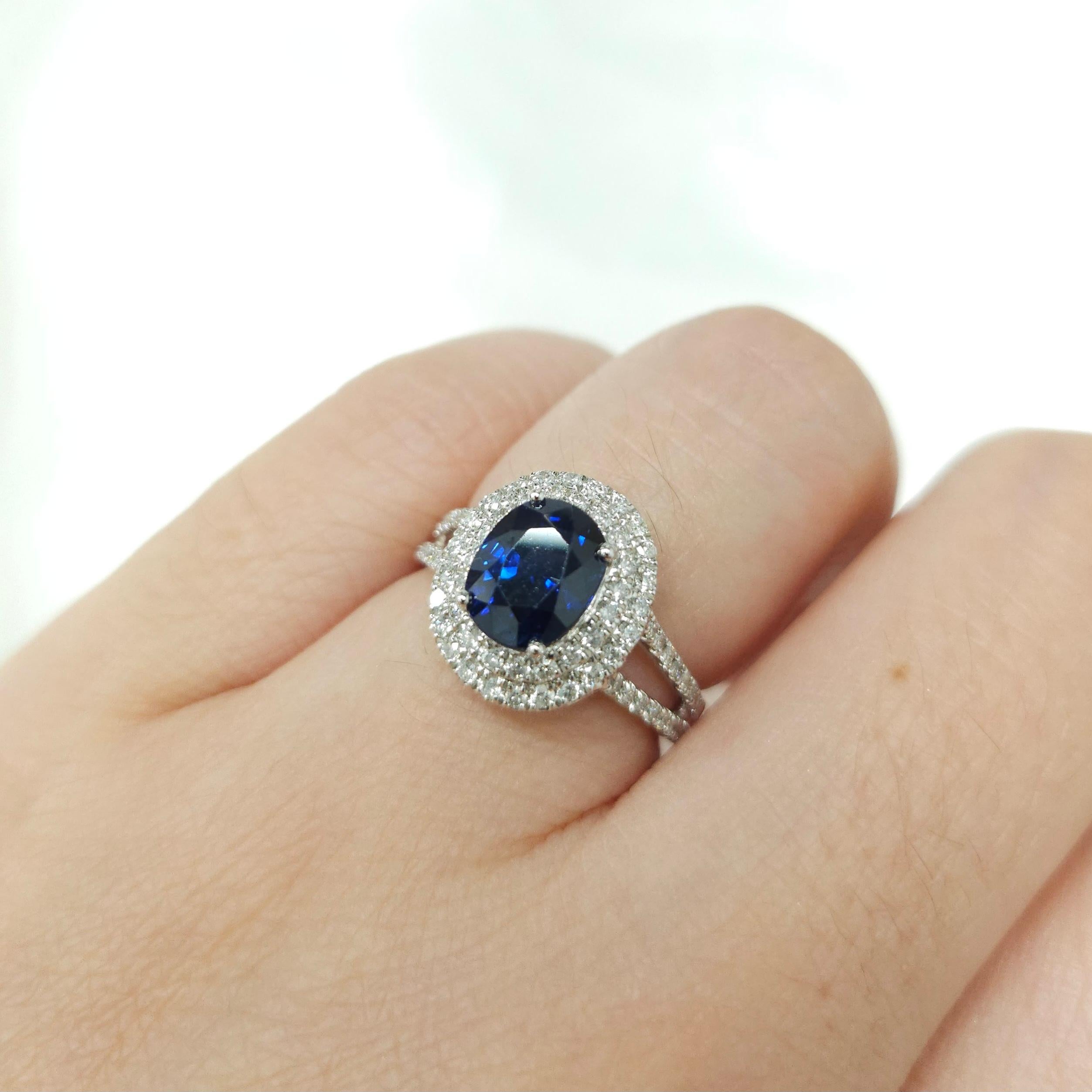 IGI Certified 2.38 Carat Blue Sapphire Ceylon Ring in 18K White Gold 4