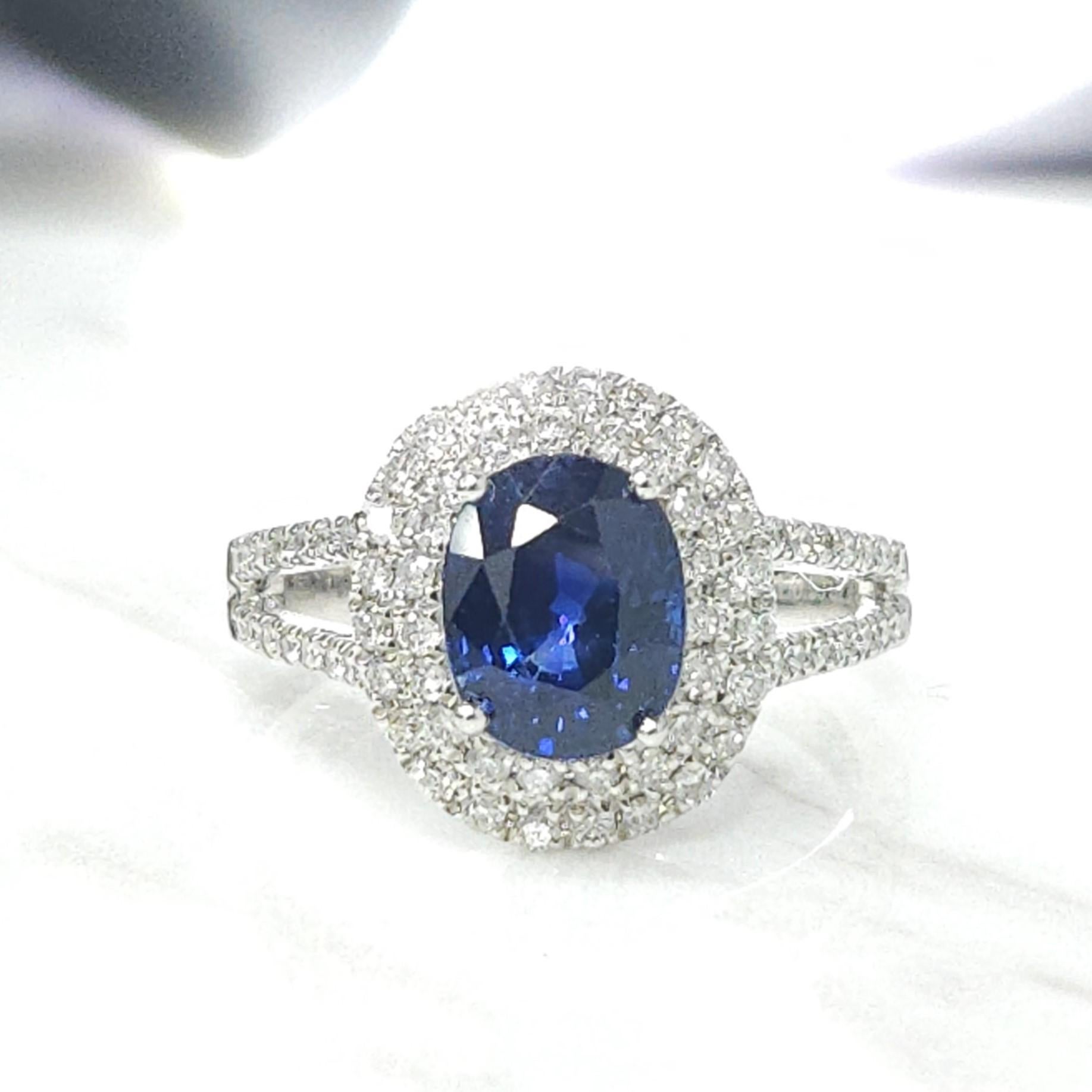 IGI Certified 2.38 Carat Blue Sapphire Ceylon Ring in 18K White Gold 5
