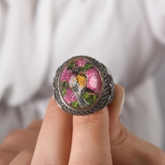 Esmeralda Natural Certificada IGI de 2,41 Quilates y Anillo de Diamantes con Motivo de Pájaro