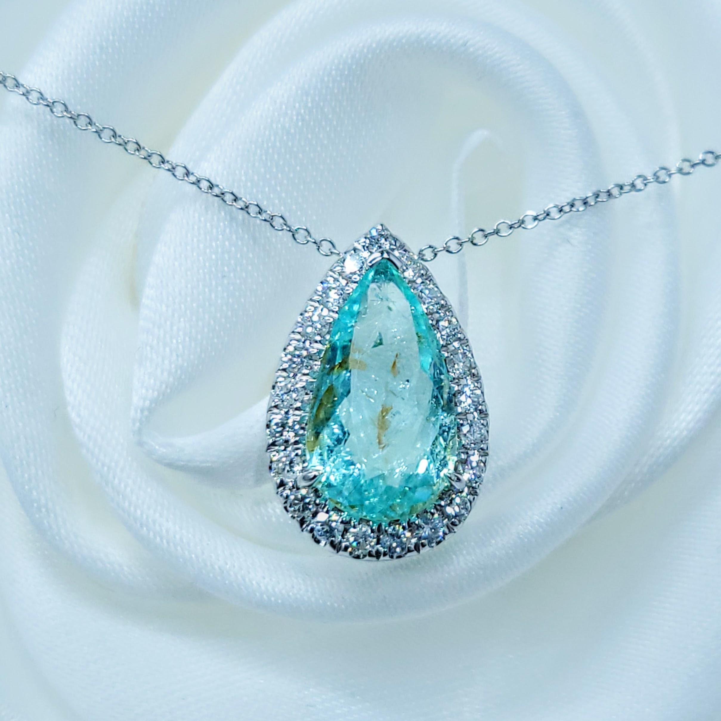 Paraiba e diamanti certificati IGI da 2,41 carati in oro bianco 18 carati In condizioni Nuovo in vendita a KOWLOON, HK