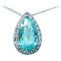 Paraiba e diamanti certificati IGI da 2,41 carati in oro bianco 18 carati
