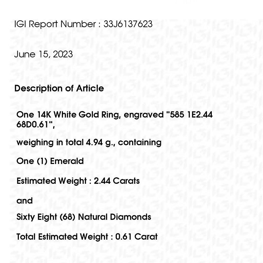 IGI Certified 2.44ct Natural Emerald & 0.61ct Natural Diamonds Gold Ring For Sale 6