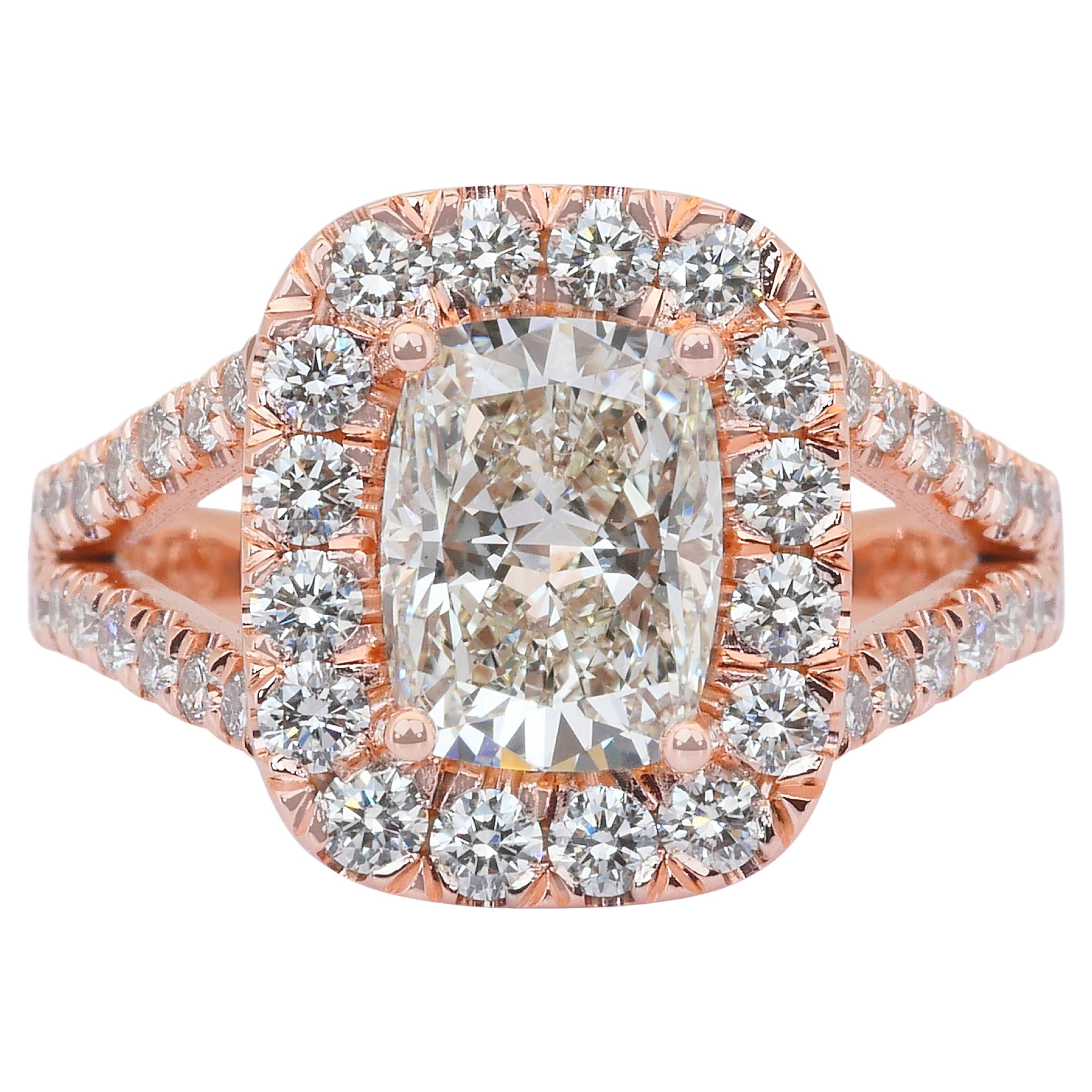 IGI Certificado 2.45ct Diamantes Anillo Halo en Oro Rosa de 18k en venta