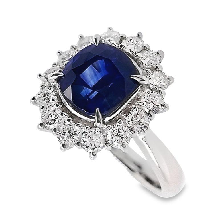 IGI Certified 2.45ct Natural Sapphire and 0.74ct Natural Diamonds Platinum Ring For Sale 1