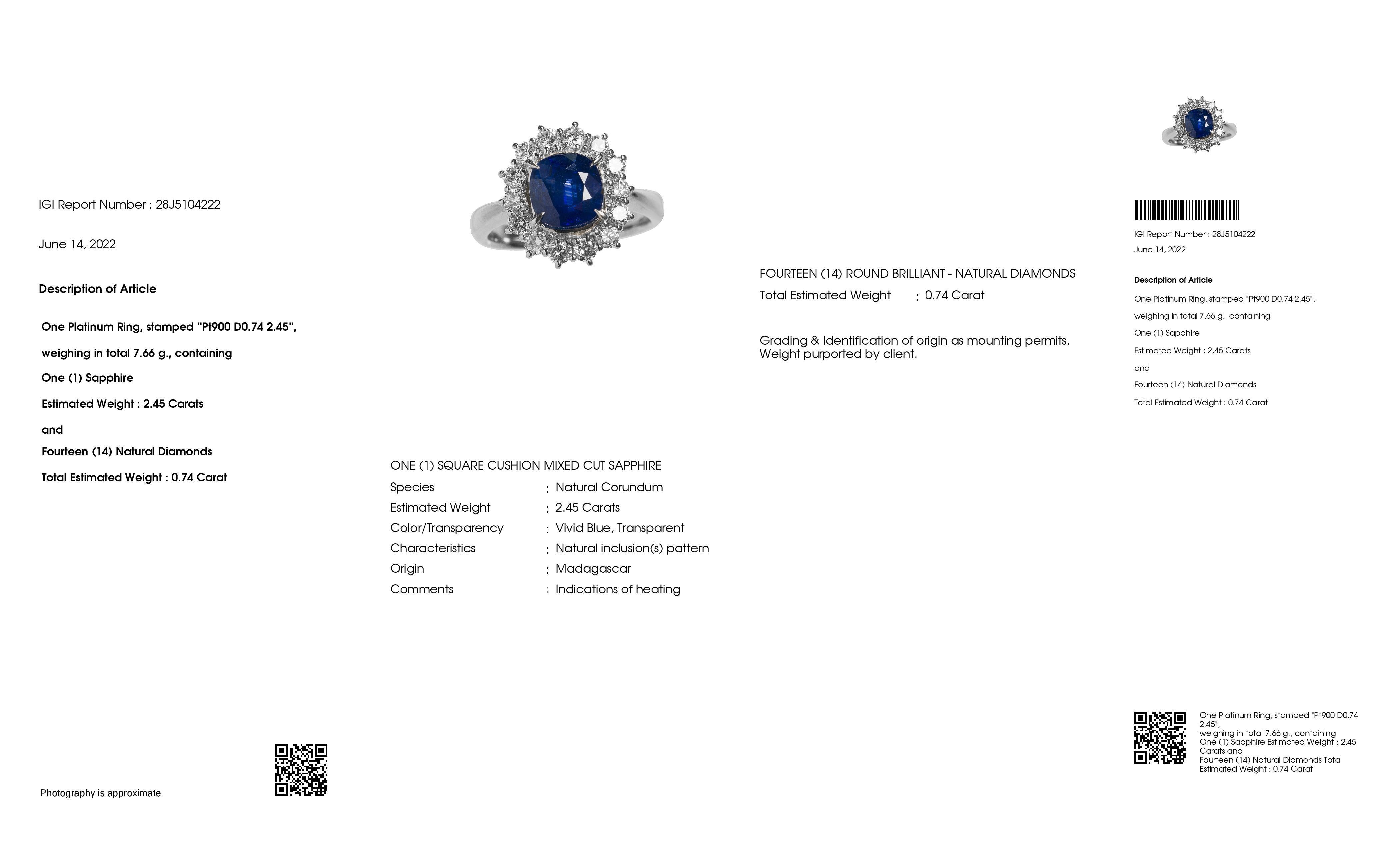 IGI Certified 2.45ct Natural Sapphire and 0.74ct Natural Diamonds Platinum Ring For Sale 2